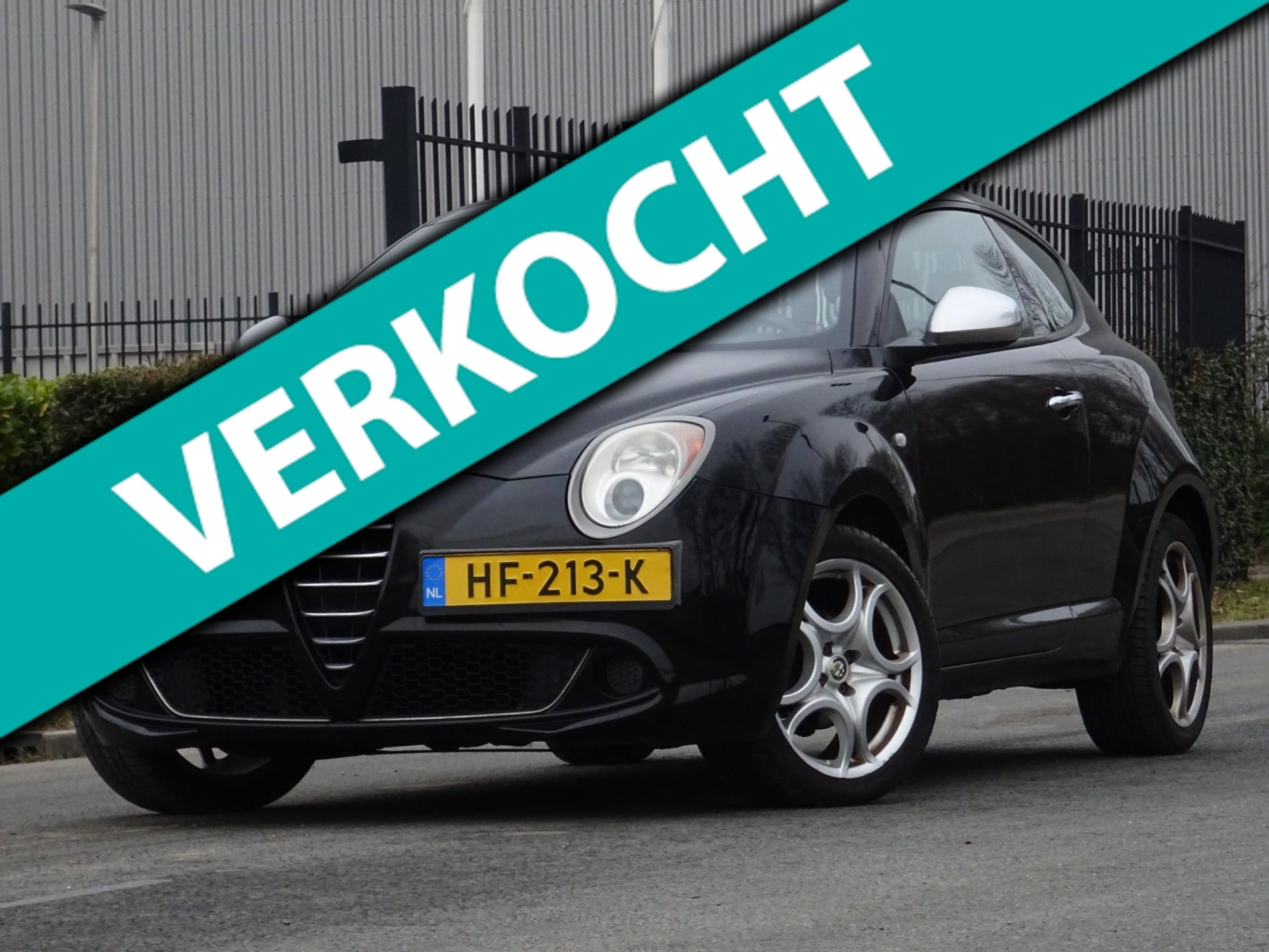 Alfa Romeo Alfa Mito 1.4 CARPLAY/NAVI/CV/APK 2027 2009 - voorkant
