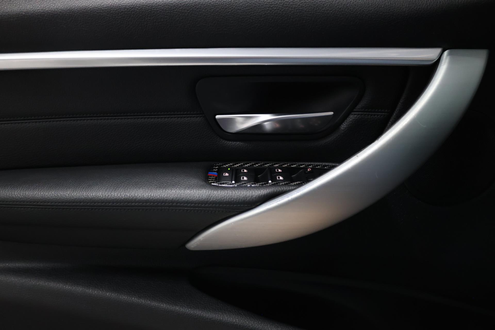Foto van BMW 330i