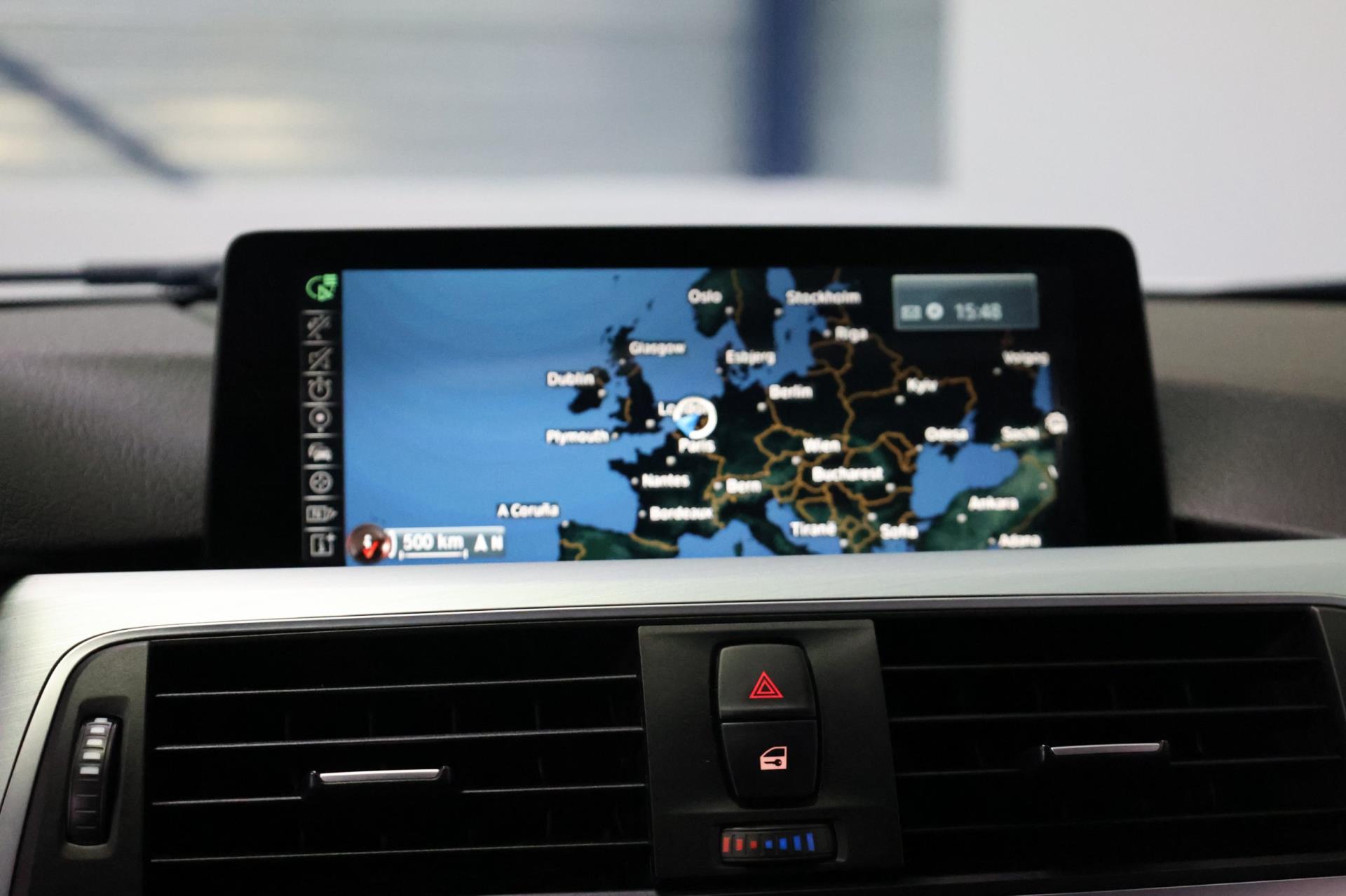 Foto van BMW 330i