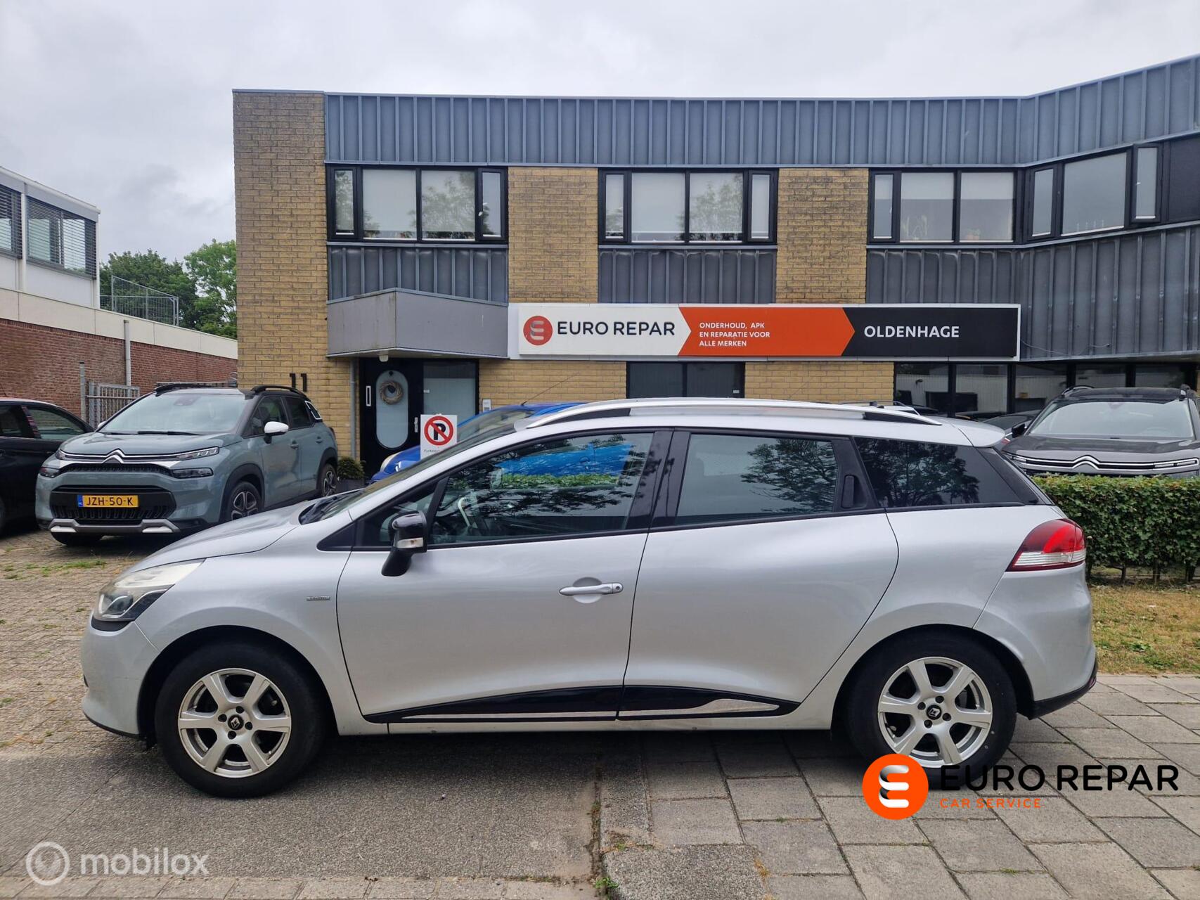 Renault Clio 0.9 TCe 2016 | Slechts 95.000 km | Trekhaak | Nieuwe APK | Onderhoud gehad! 2016 - voorkant