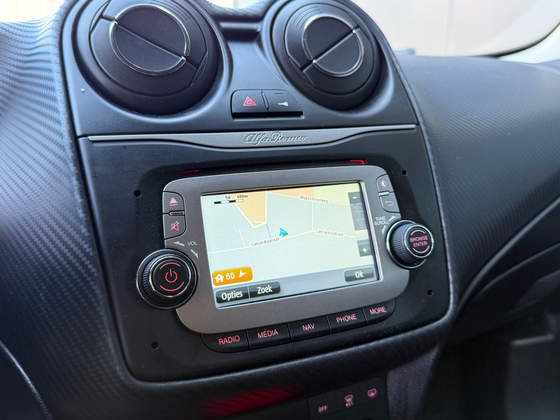 Foto van Alfa Romeo Alfa Mito