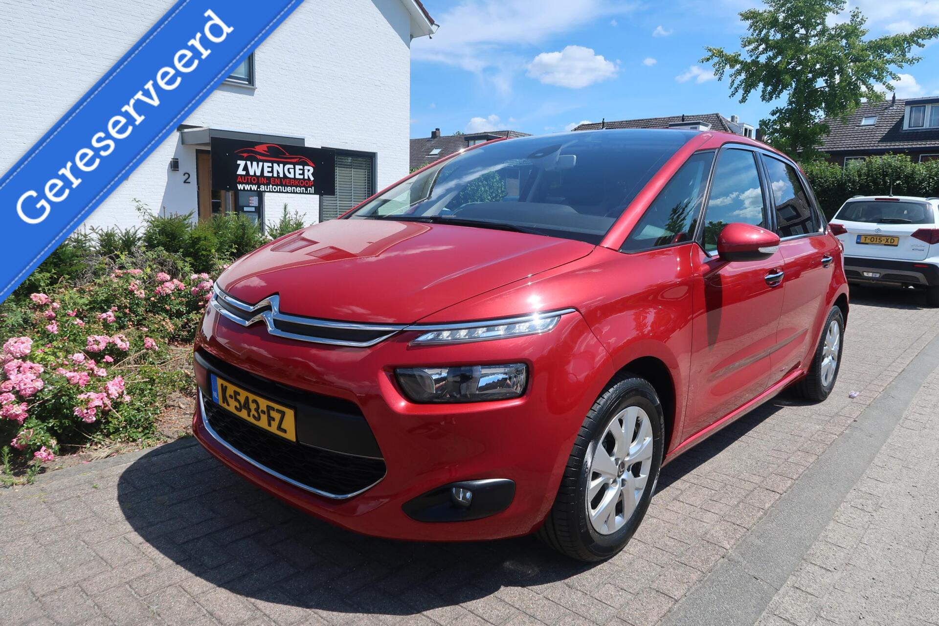 Citroen C4 Picasso 1.2 PureTech NAVIGATIE|TREKHAAK|CAMERA|KEYLESS|PDC|GOED ONDERHOUDEN 2015 - voorkant