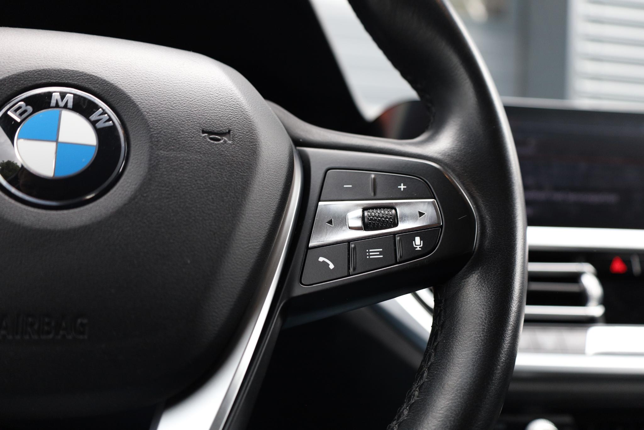 Foto van BMW 330i