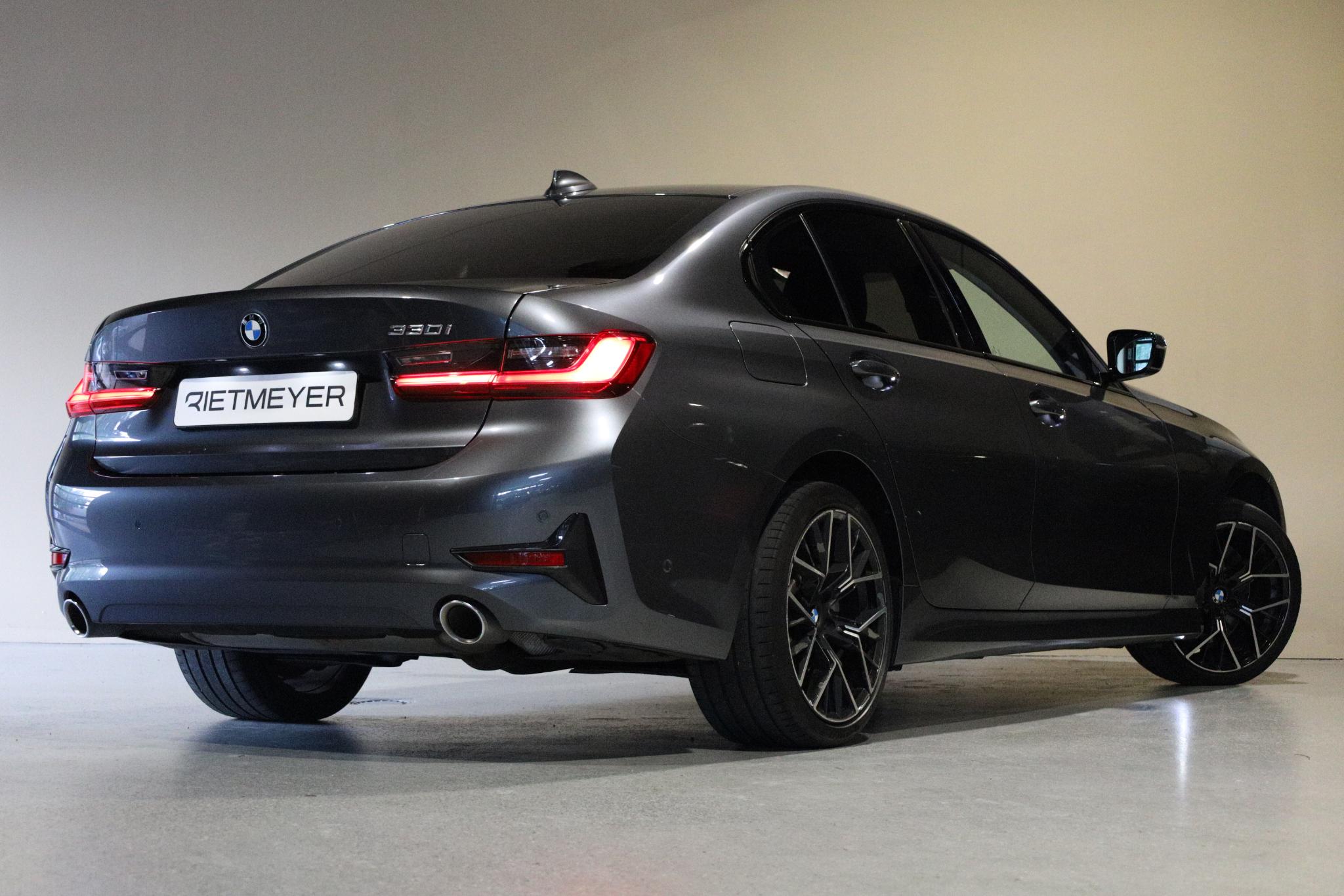 Foto van BMW 330i