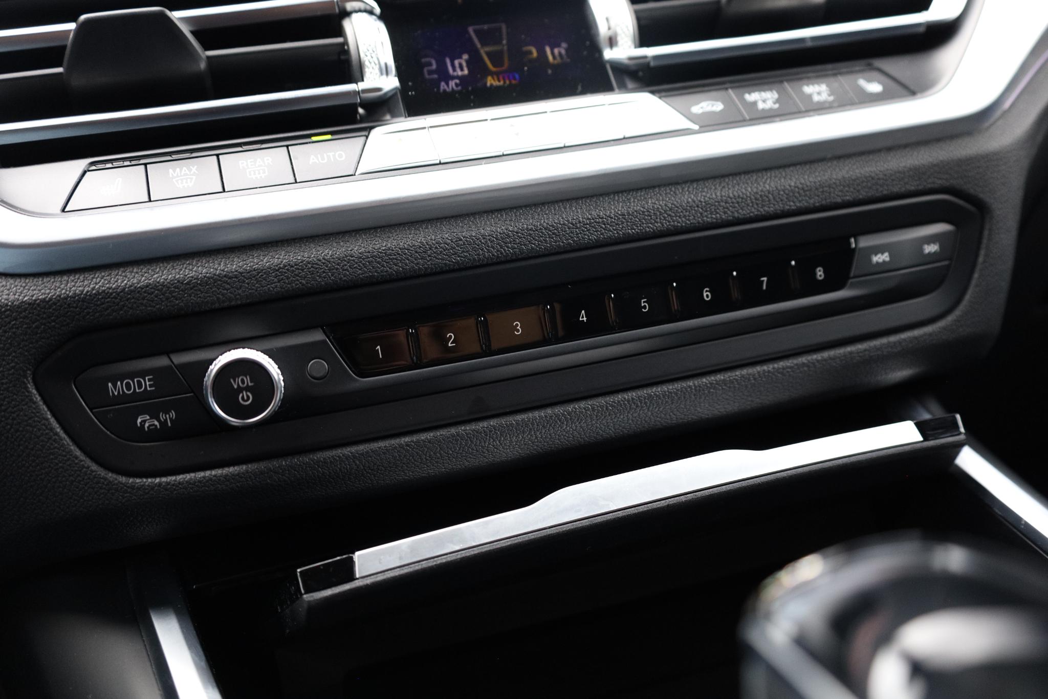 Foto van BMW 330i