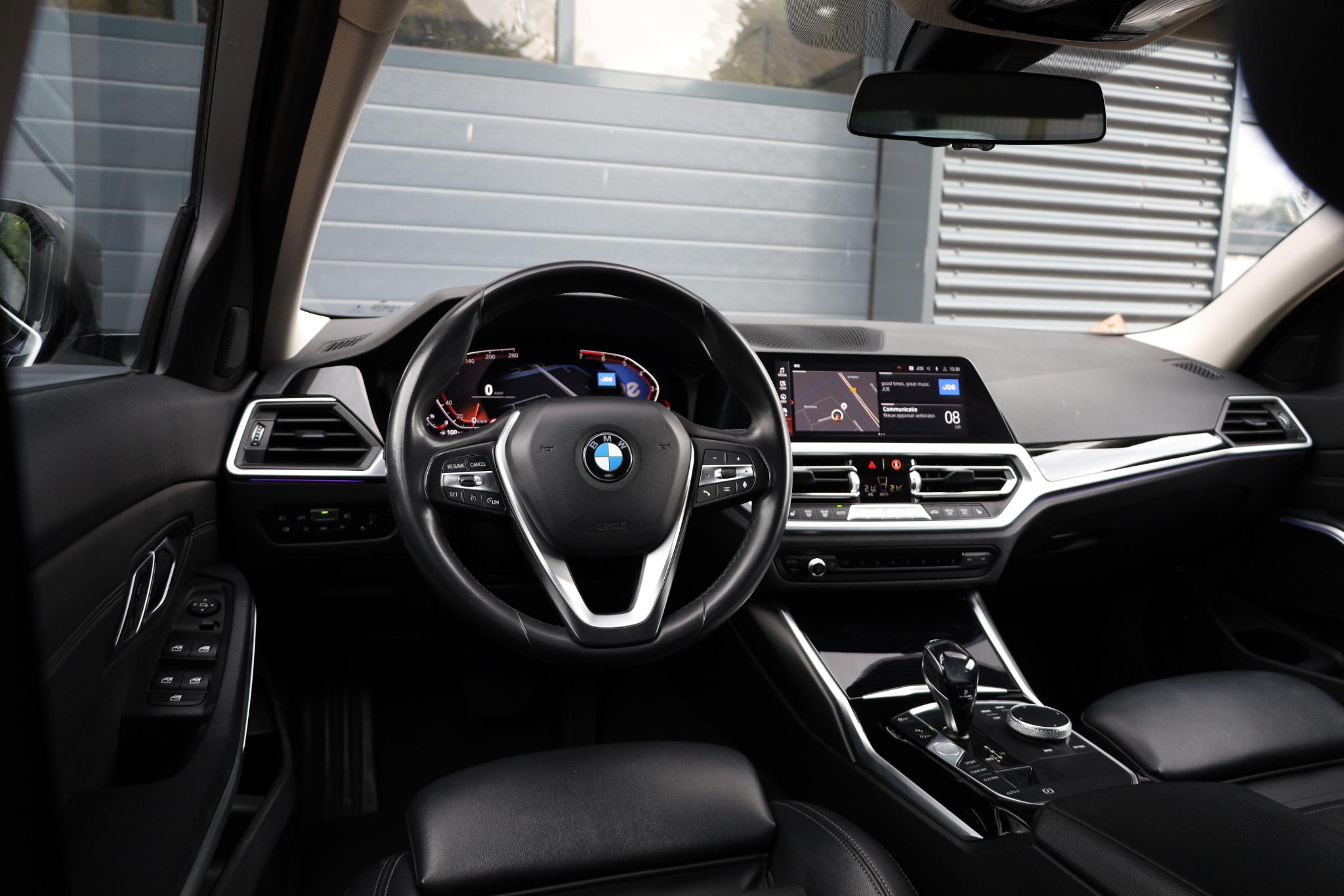 Foto van BMW 330i