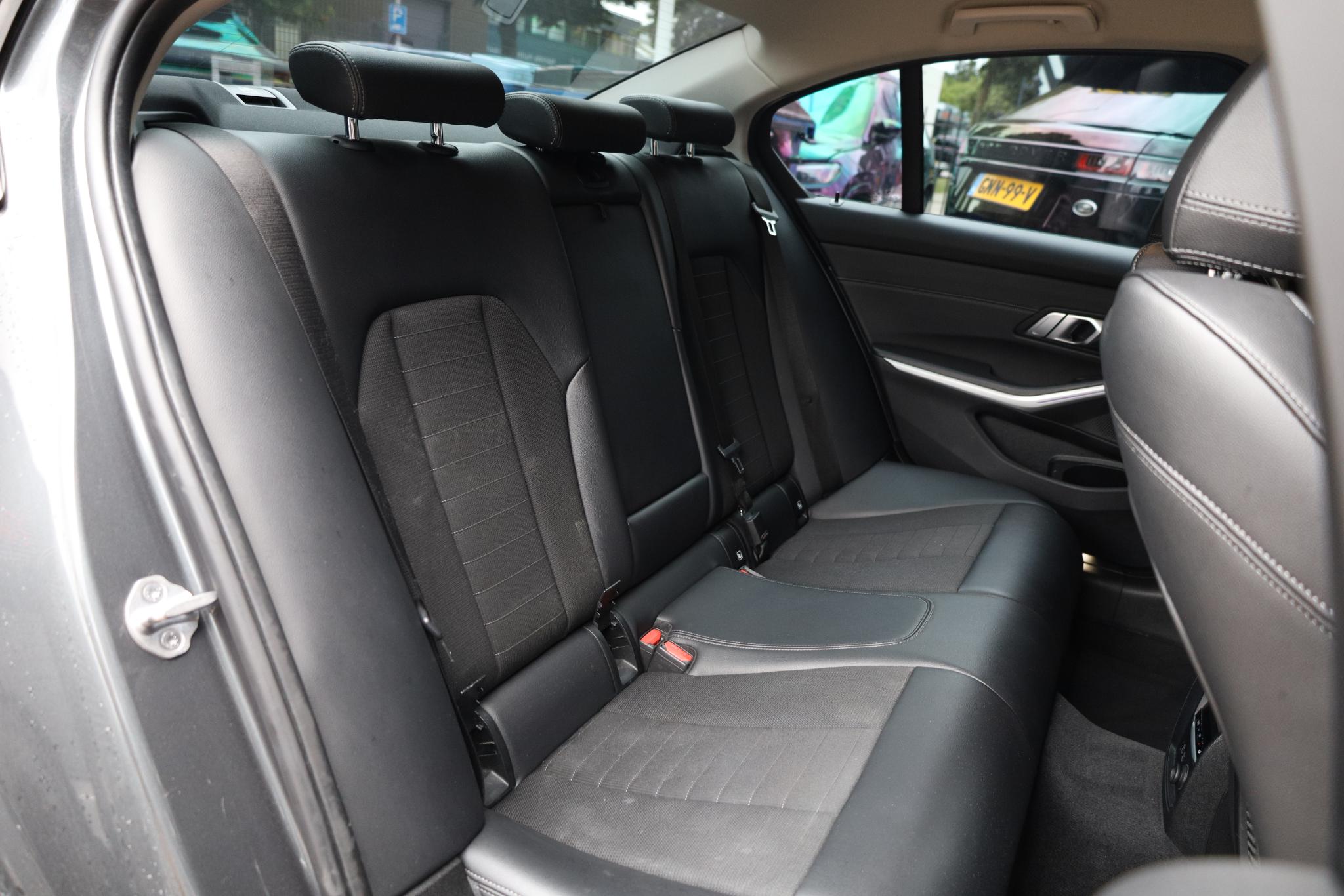 Foto van BMW 330i