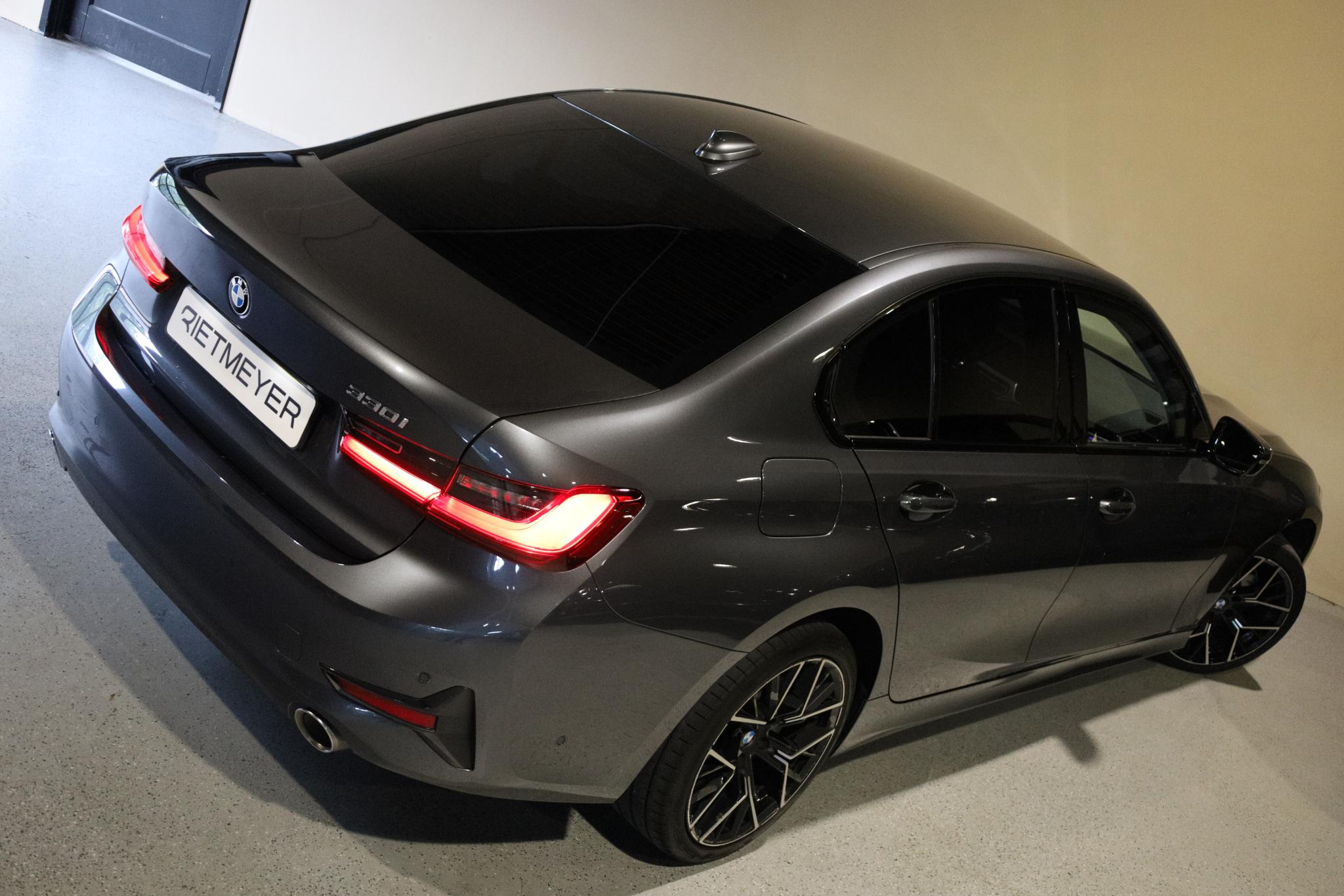 Foto van BMW 330i
