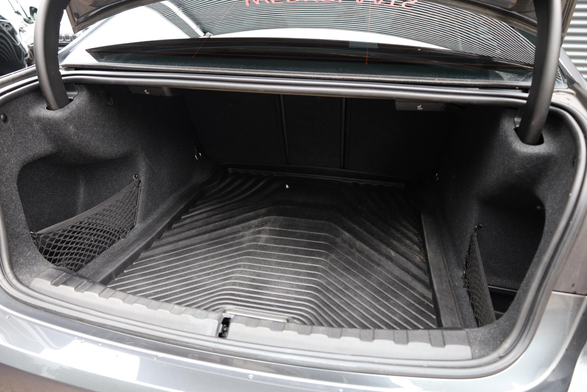 Foto van BMW 330i