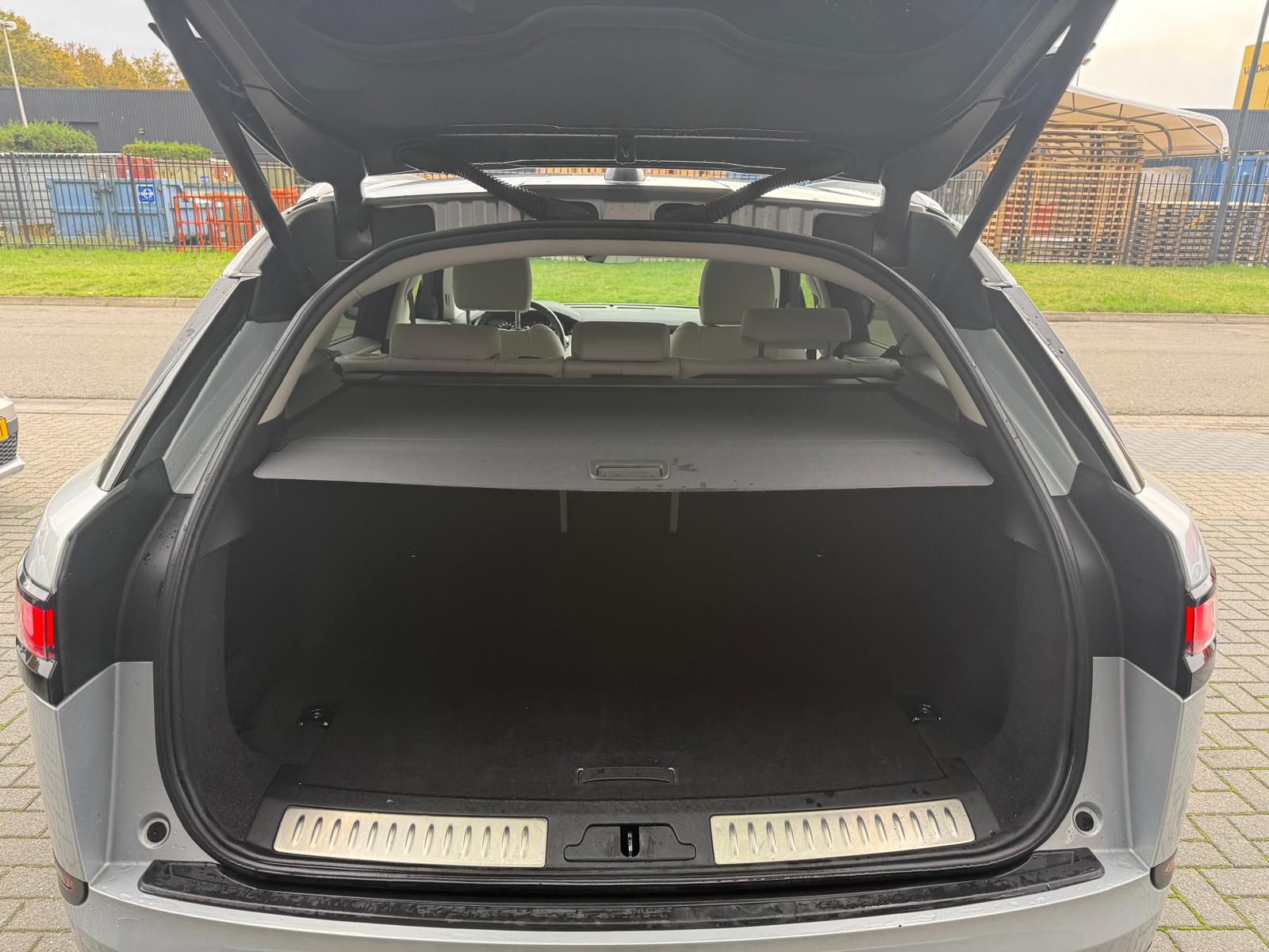 Foto van Land Rover Range Rover Velar