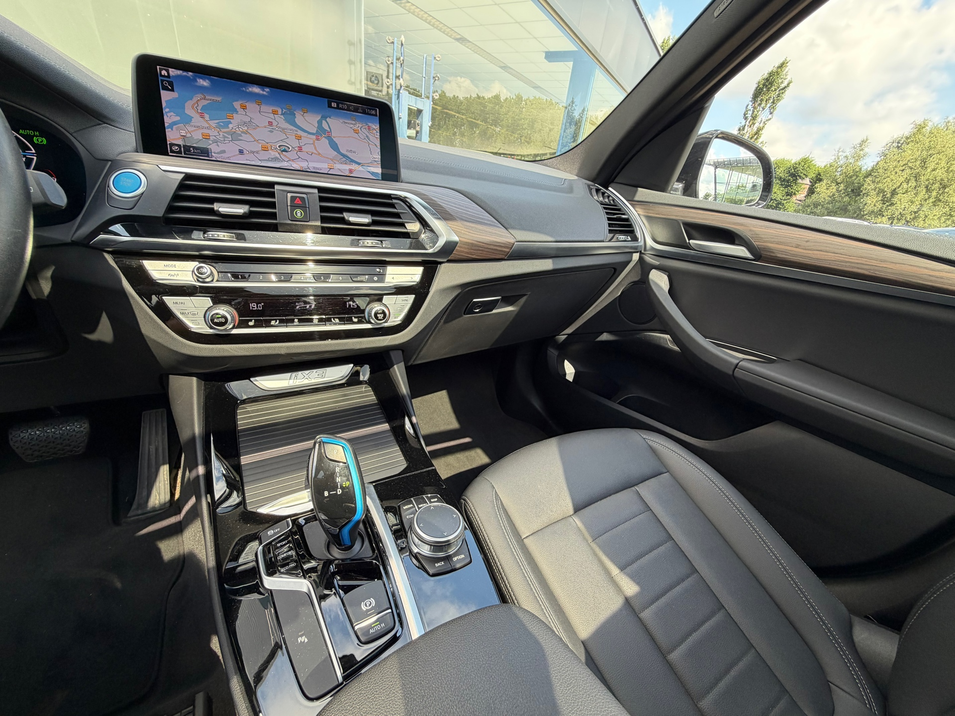 Foto van BMW Ix3