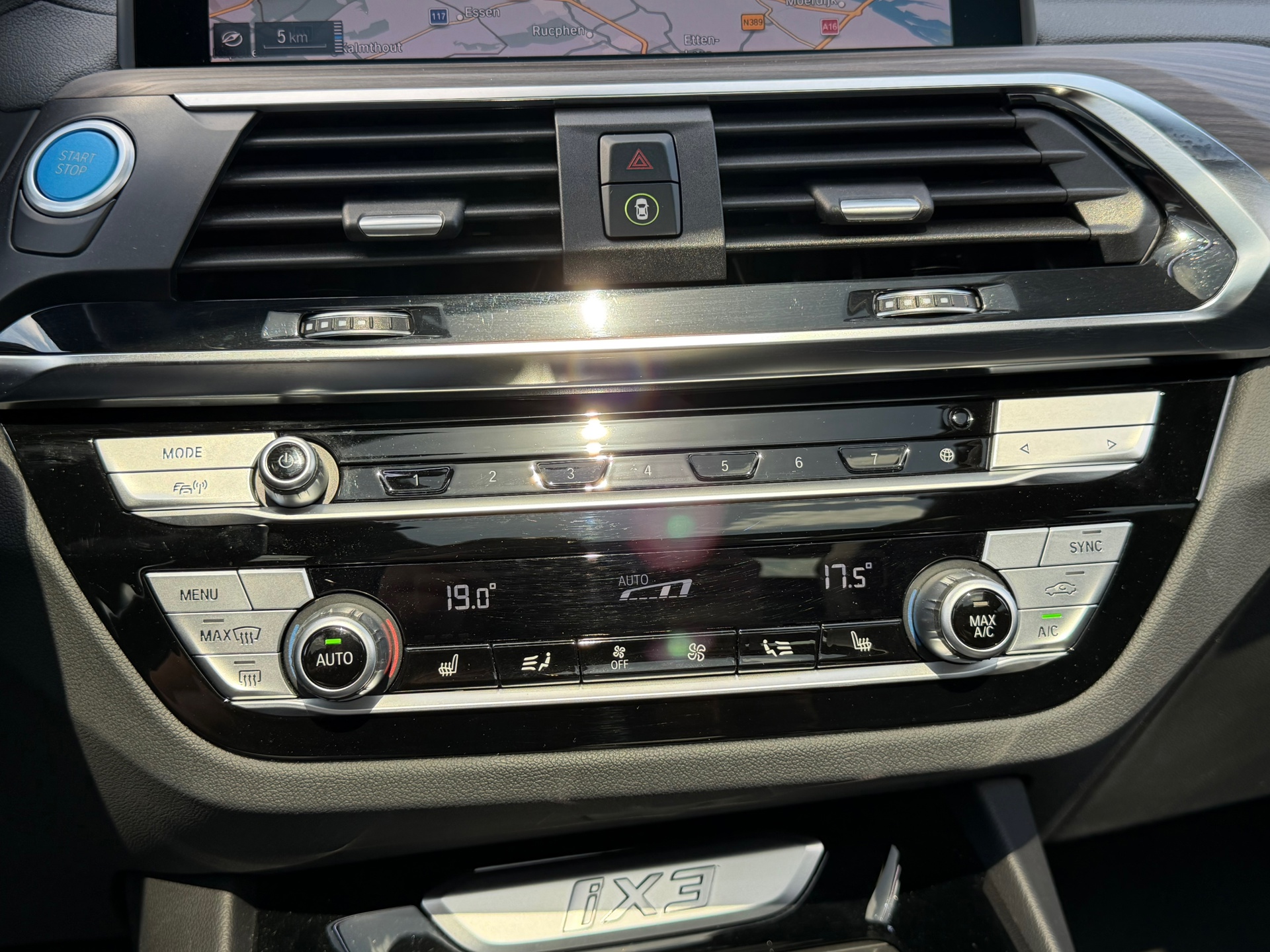 Foto van BMW Ix3