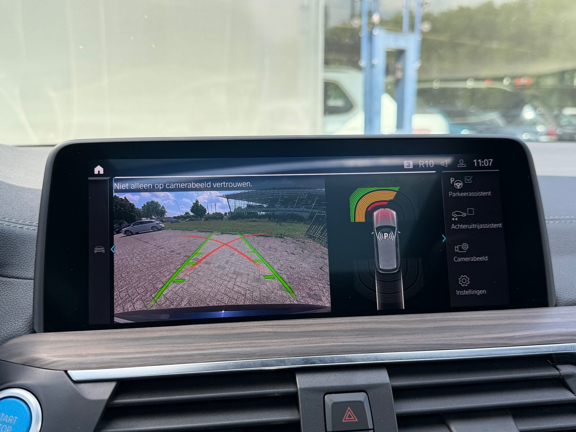Foto van BMW Ix3