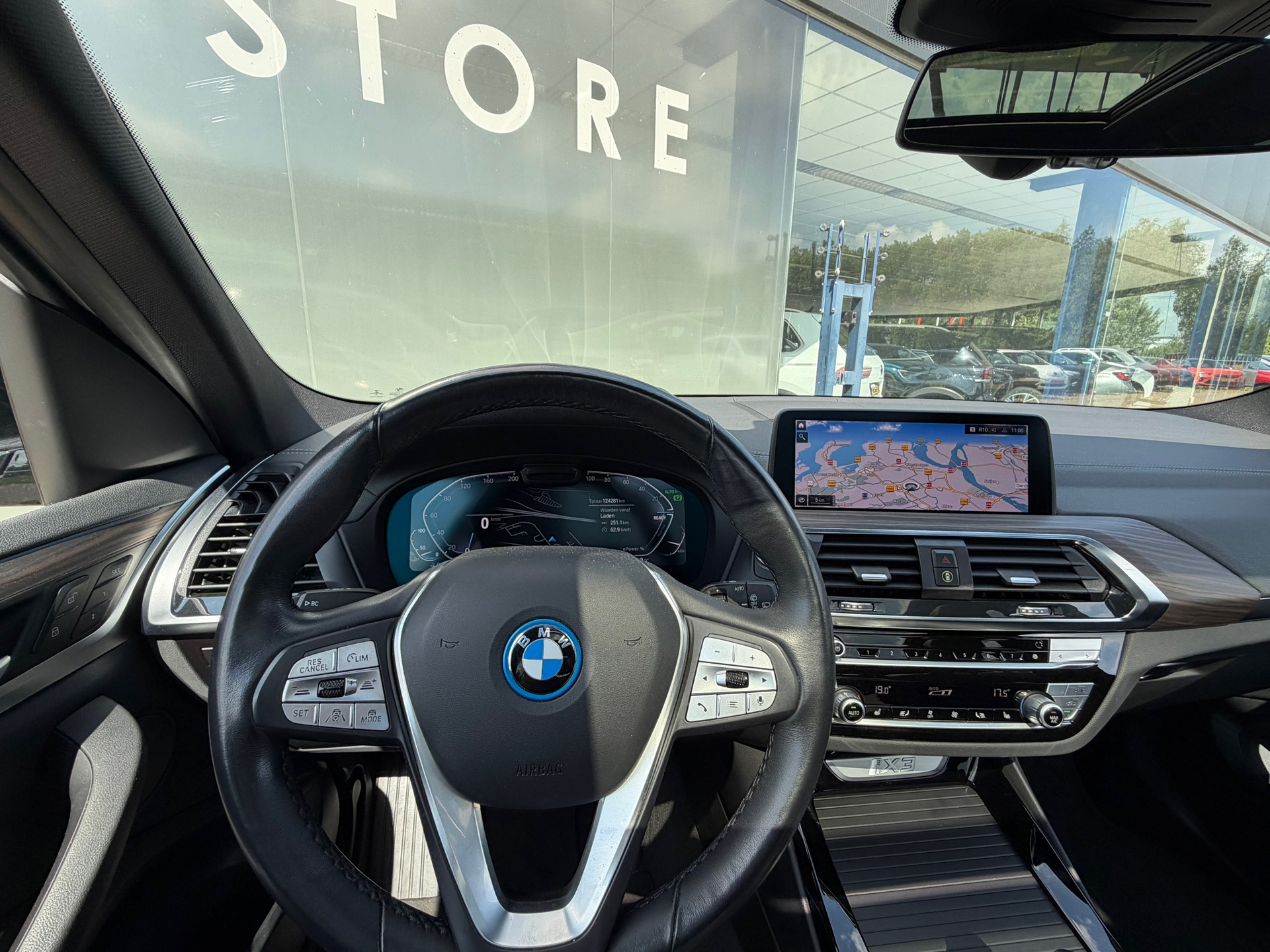 Foto van BMW Ix3