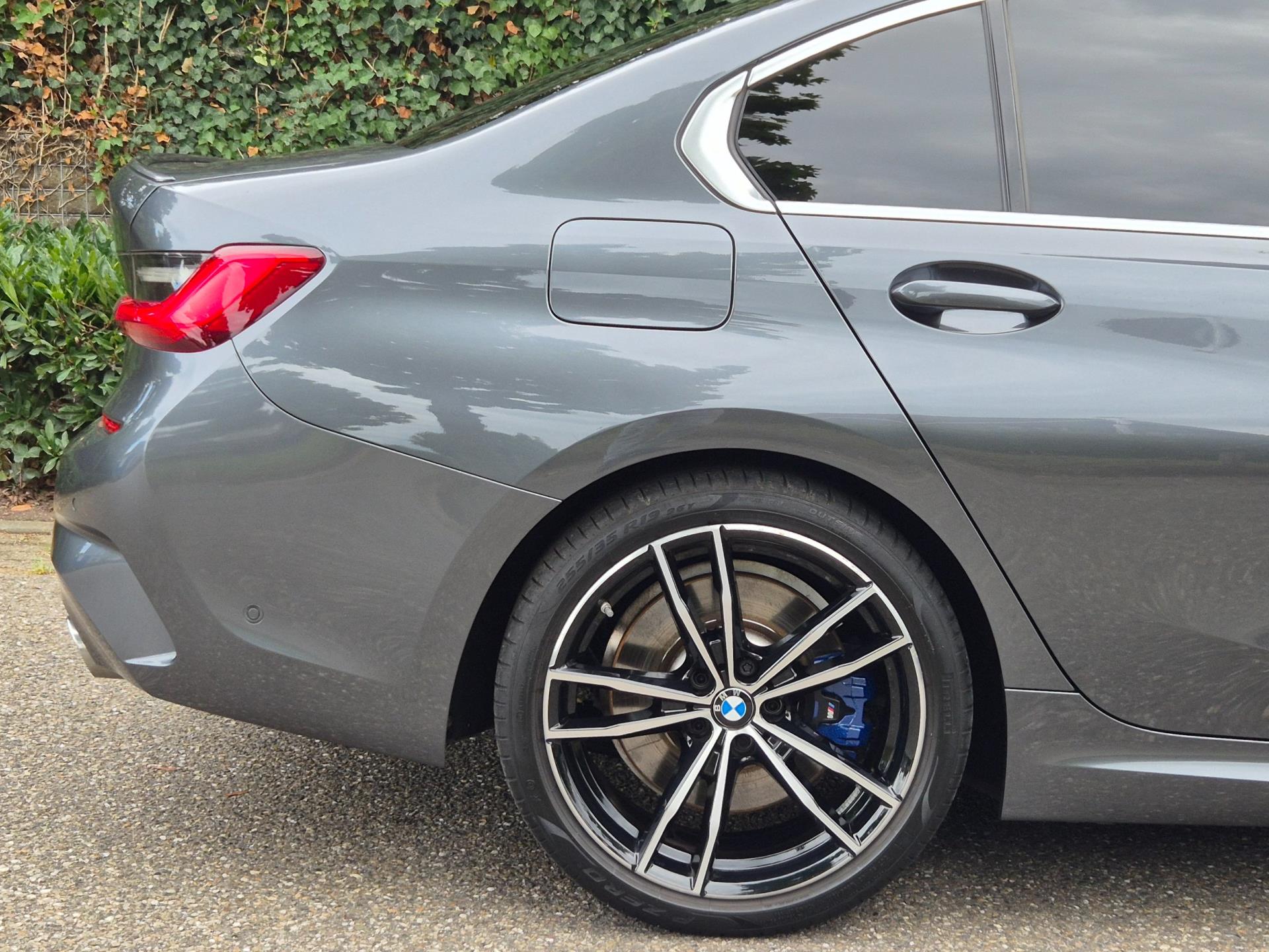 Foto van BMW 330i