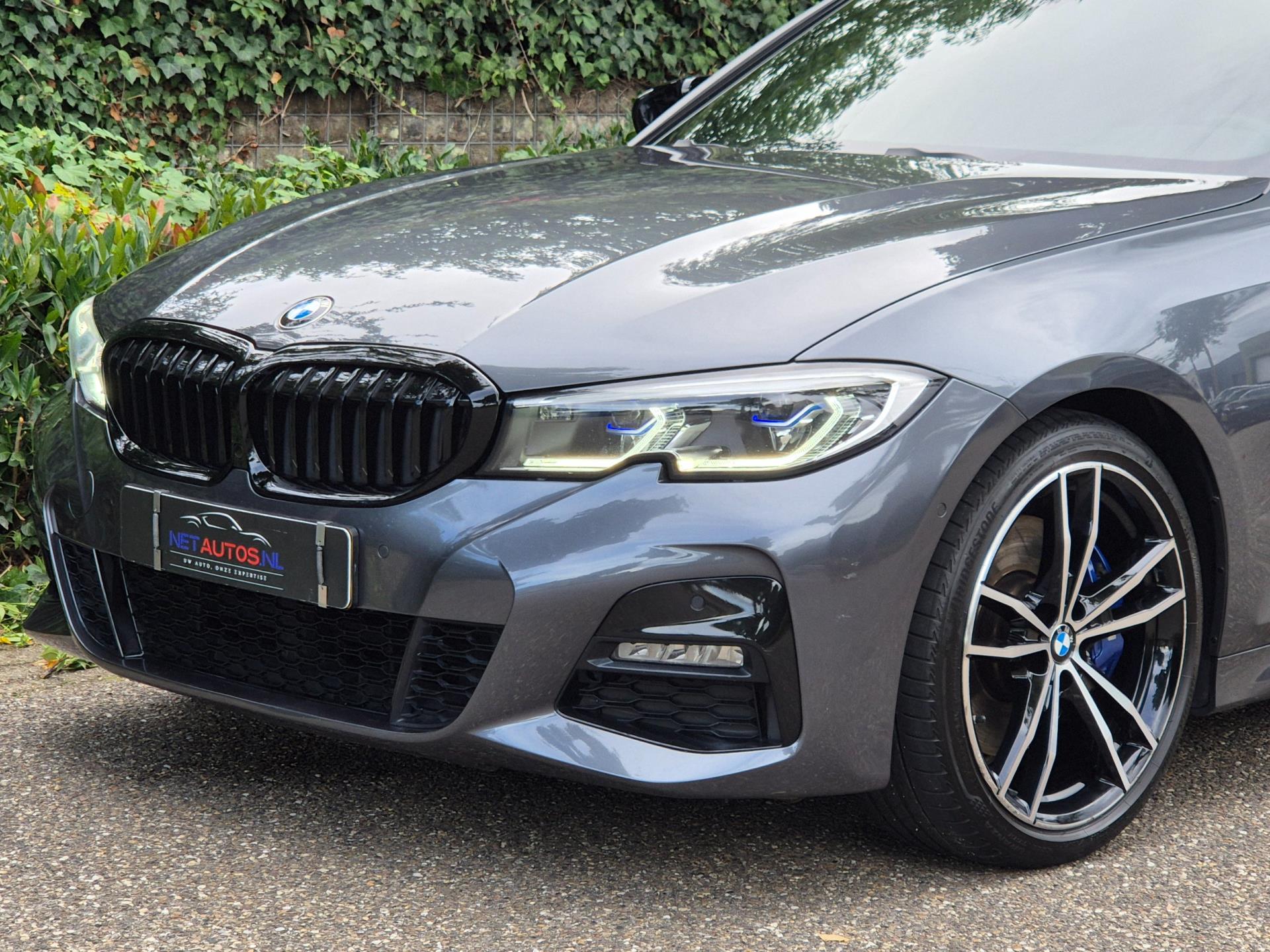 Foto van BMW 330i