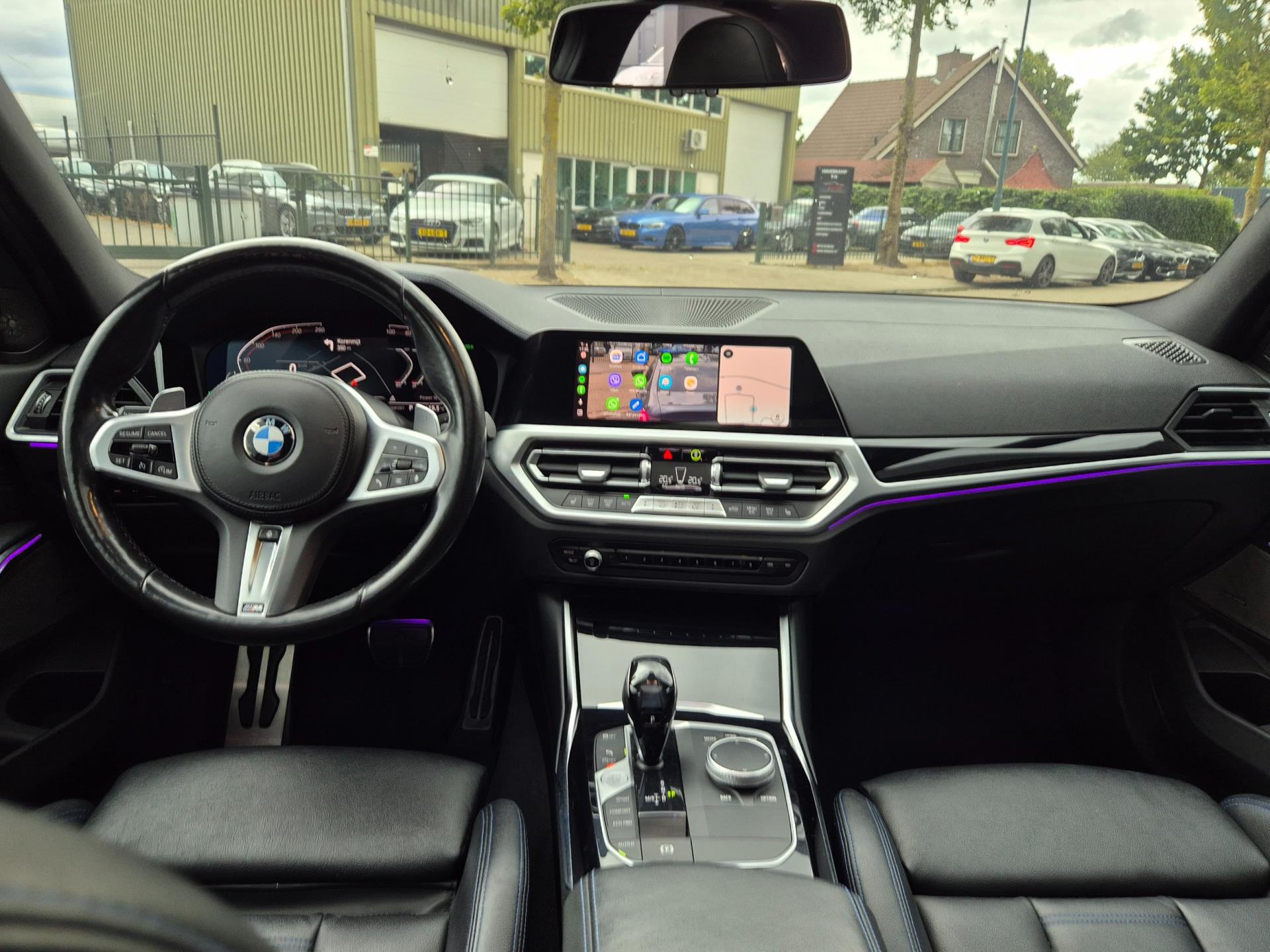 Foto van BMW 330i