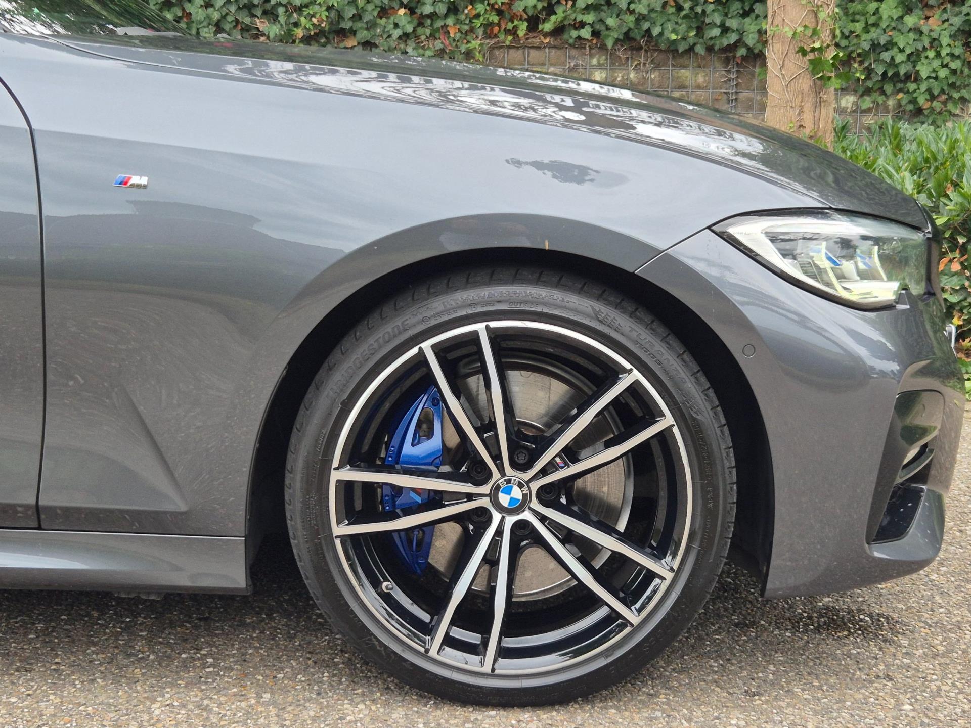 Foto van BMW 330i