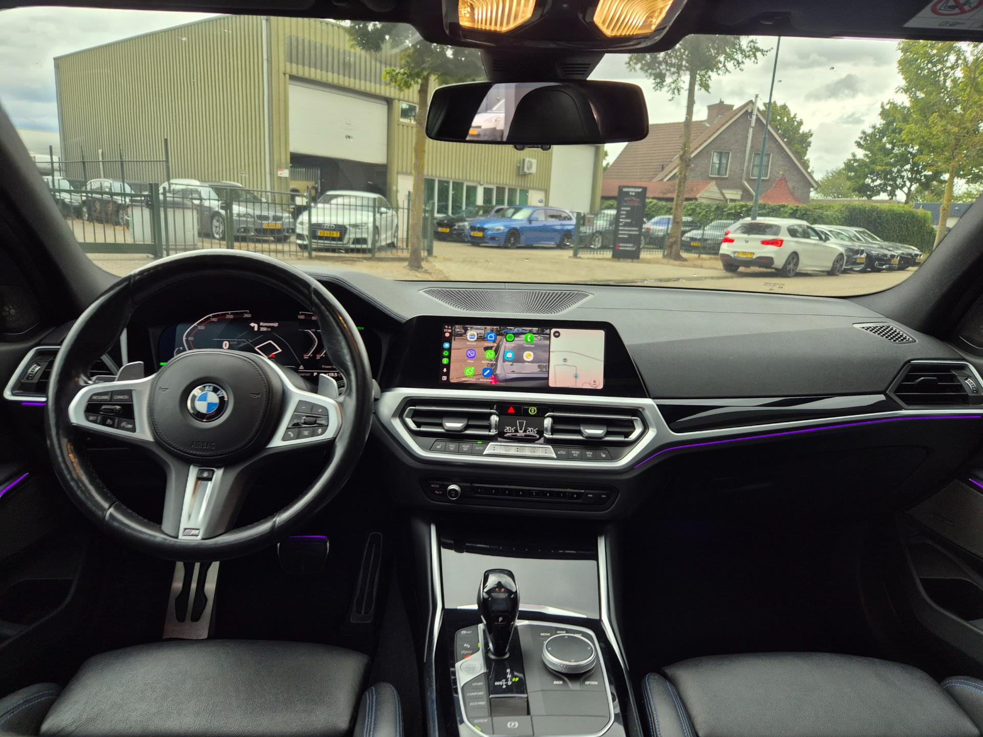 Foto van BMW 330i