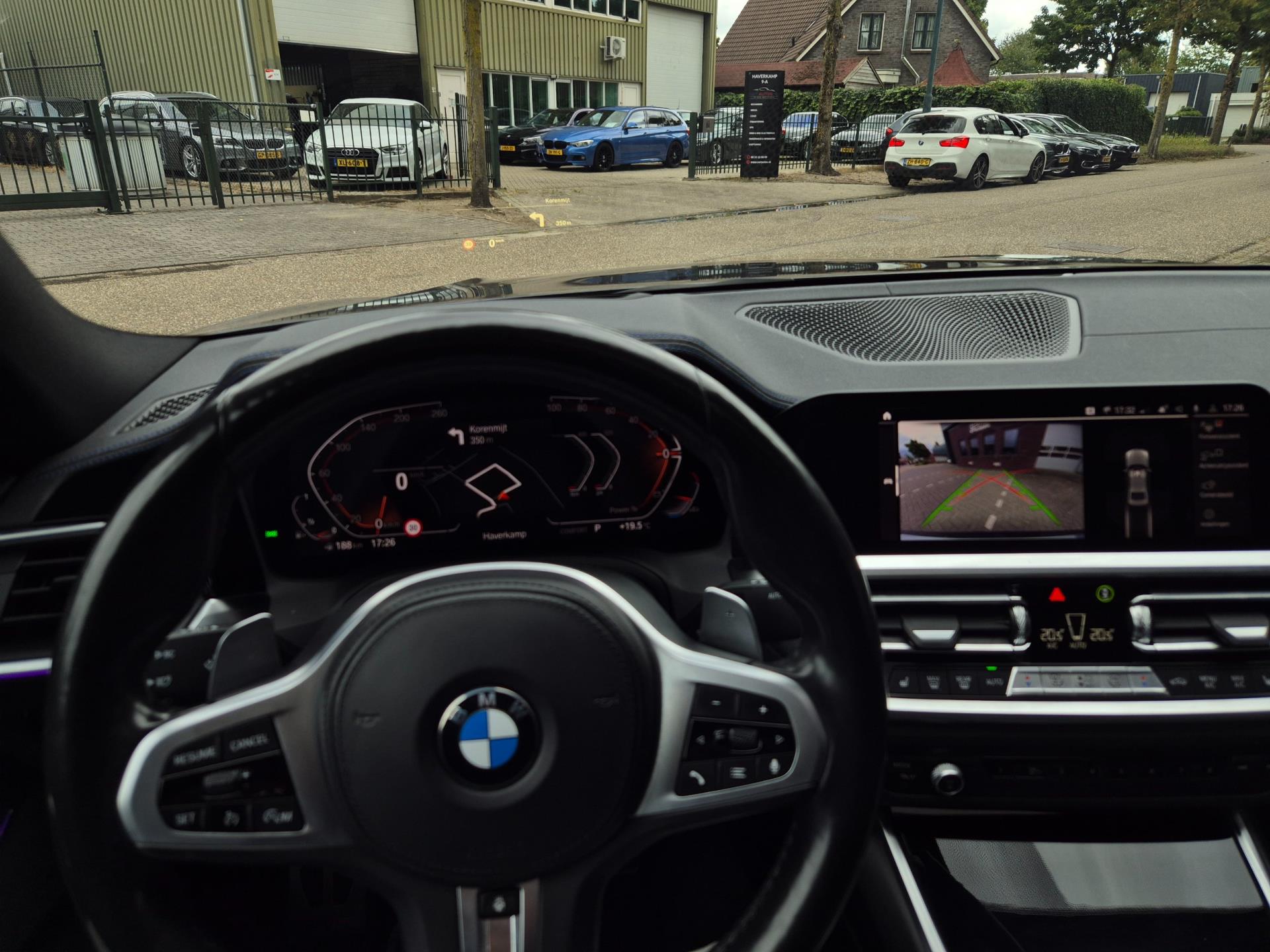 Foto van BMW 330i