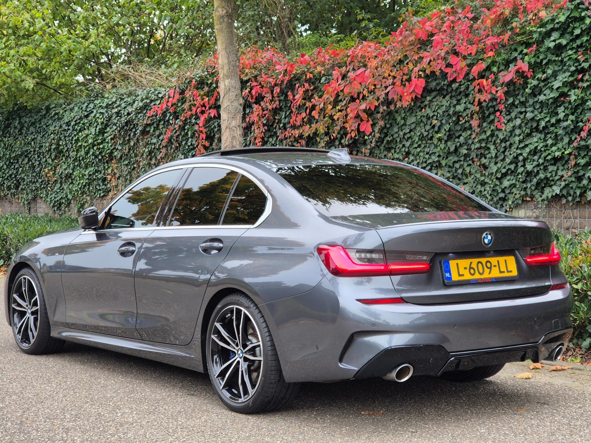 Foto van BMW 330i