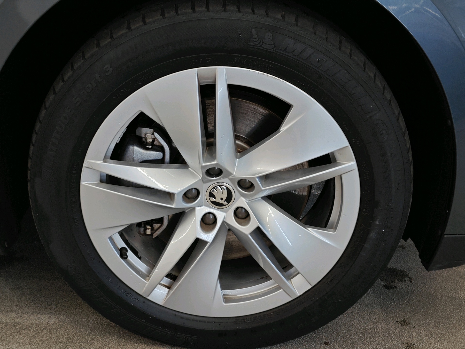Foto van Skoda Enyaq 80