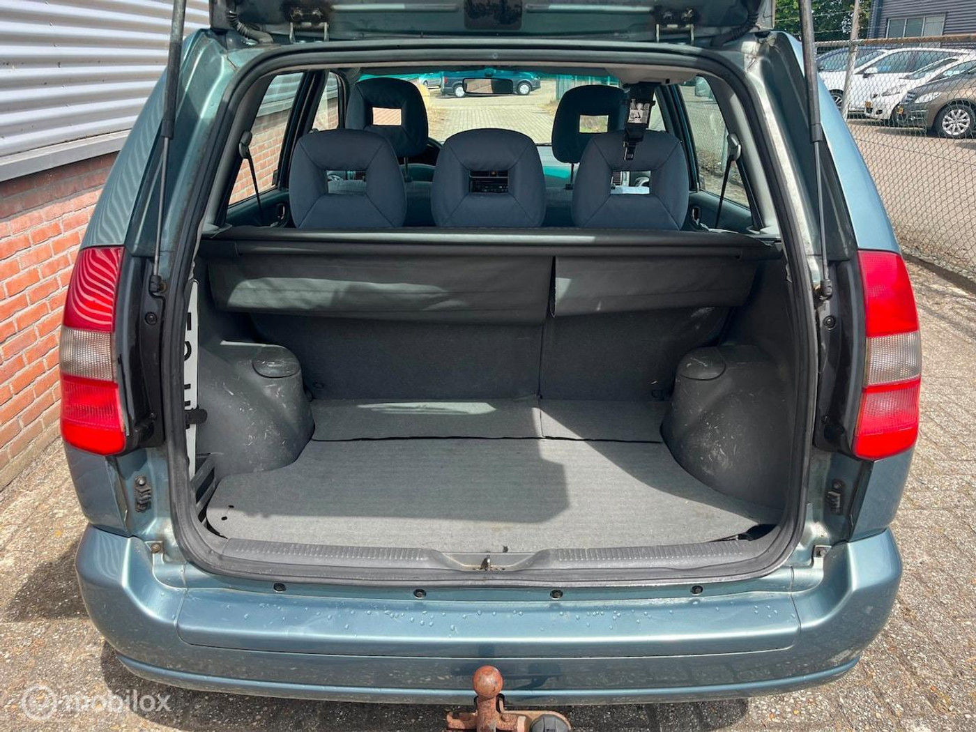 Foto van Mitsubishi Space Star