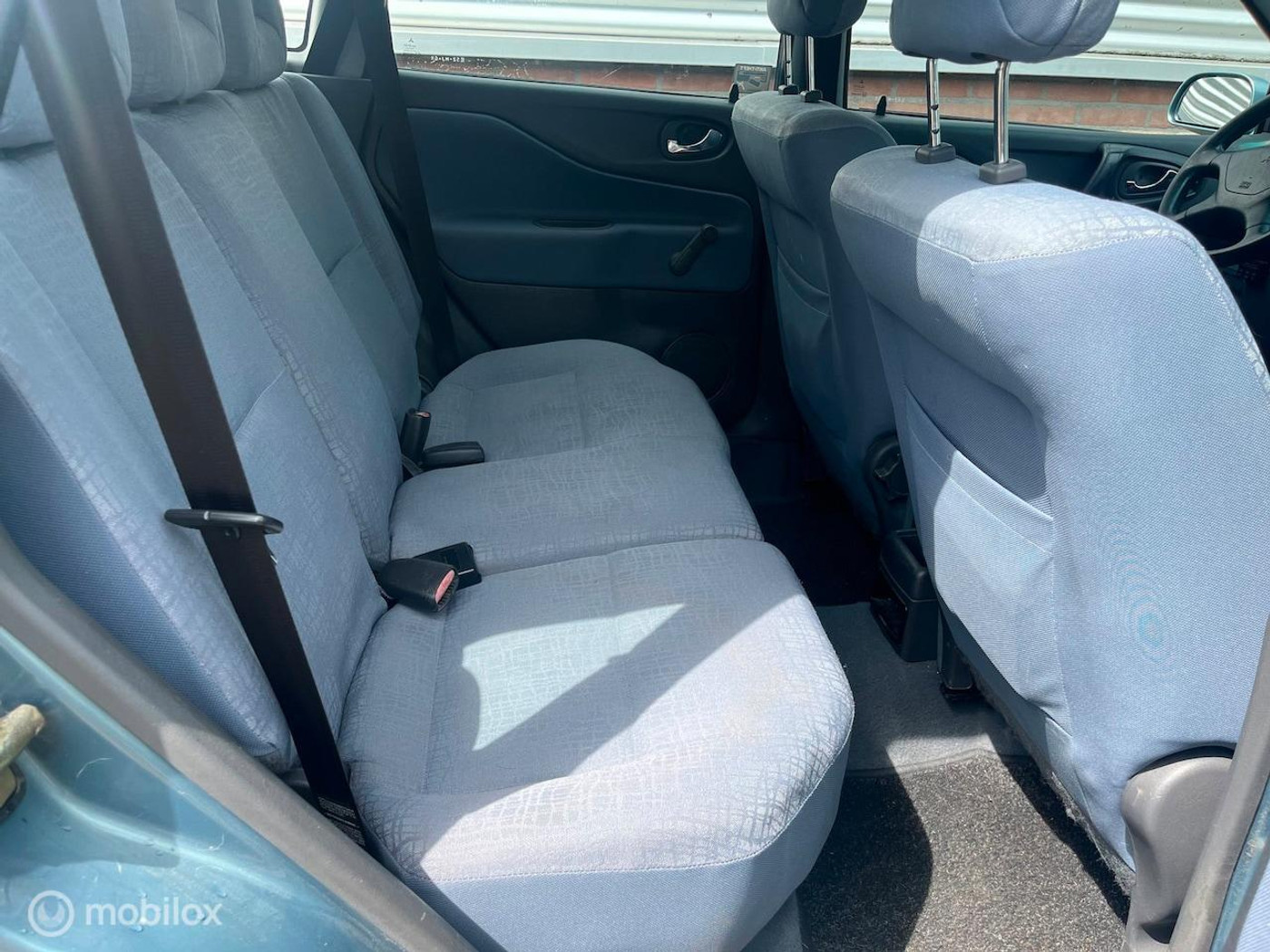 Foto van Mitsubishi Space Star