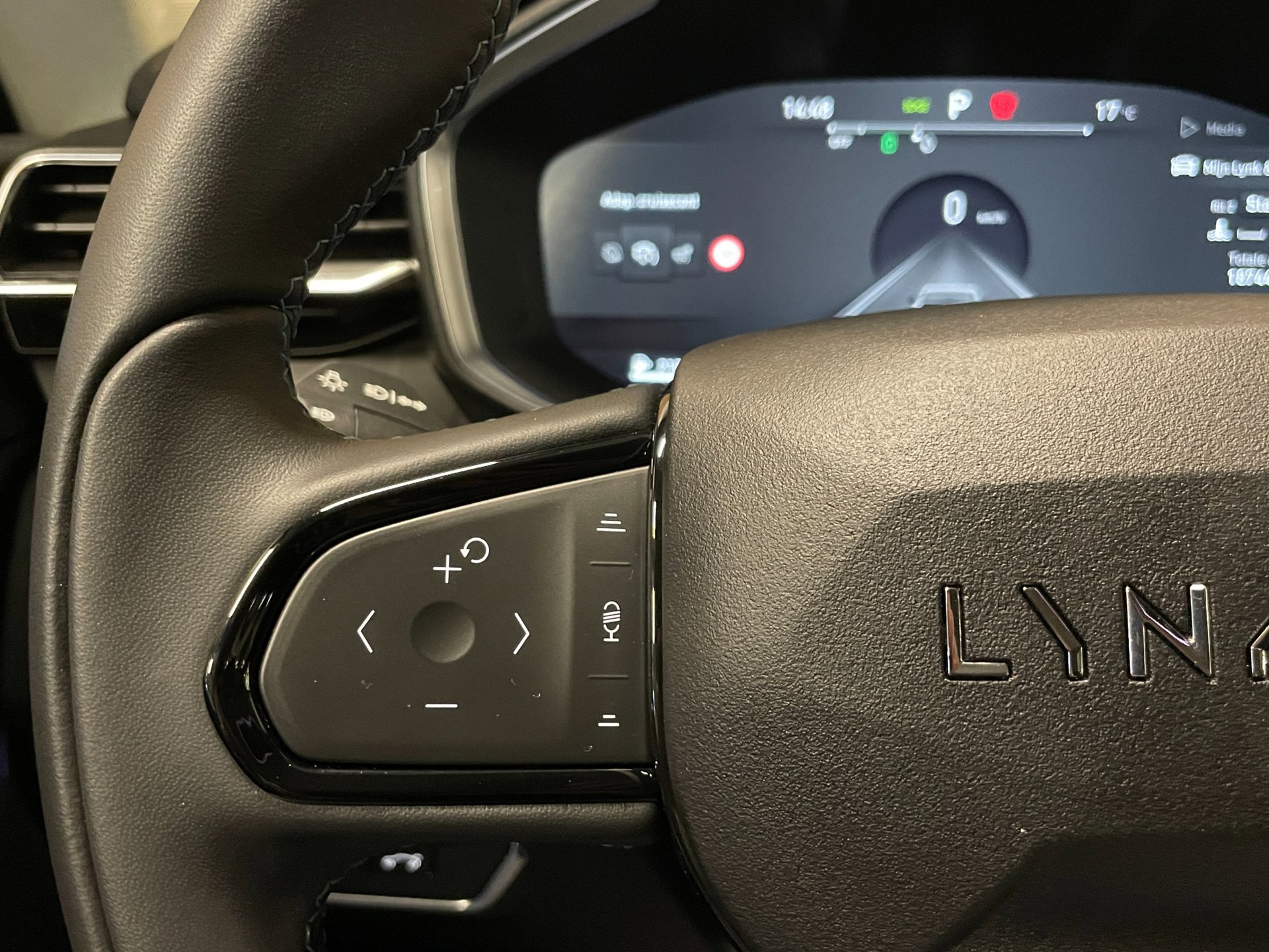 Foto van Lynk&co LYNK & Co 01