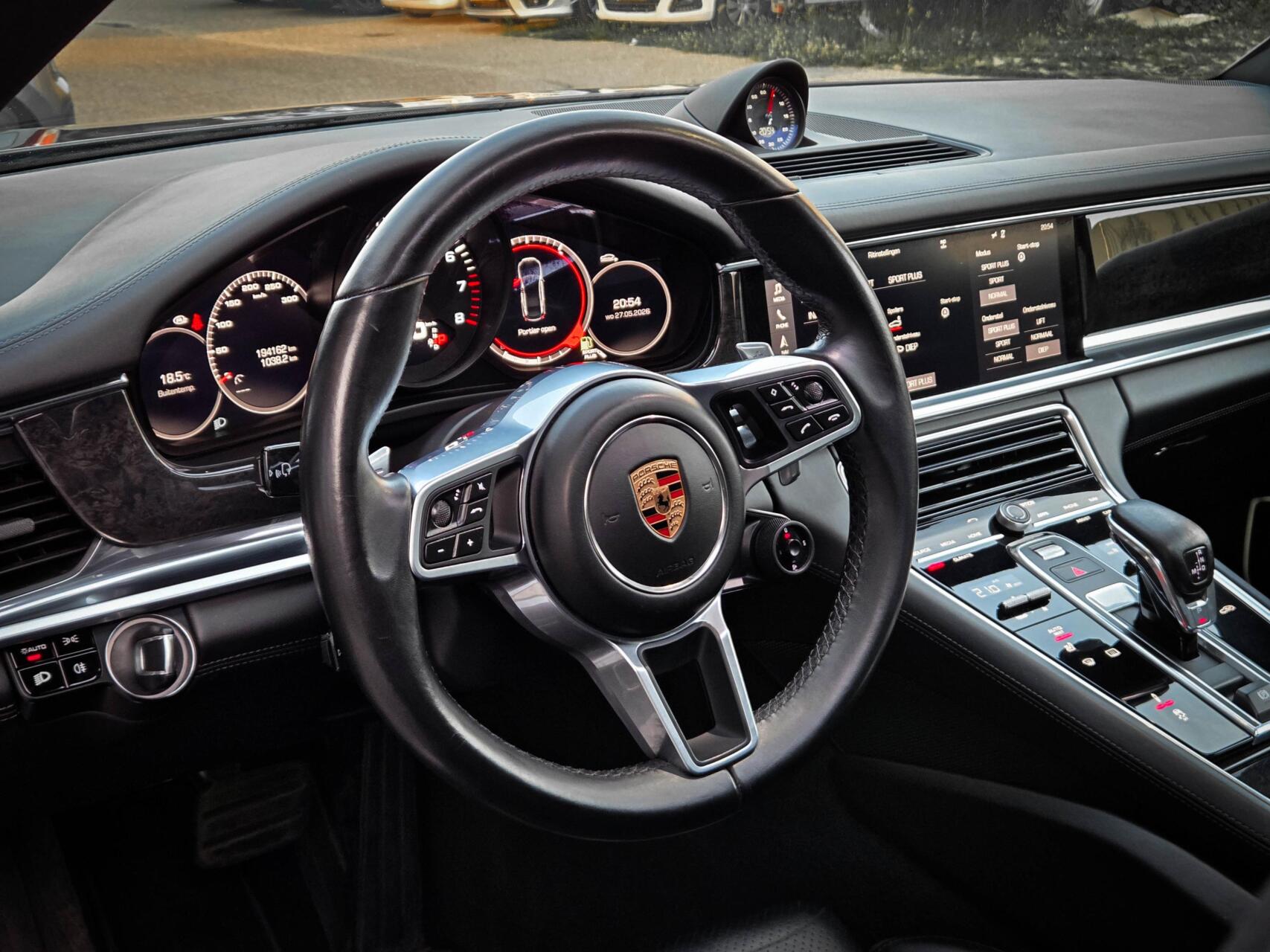 Foto van Porsche Panamera 4