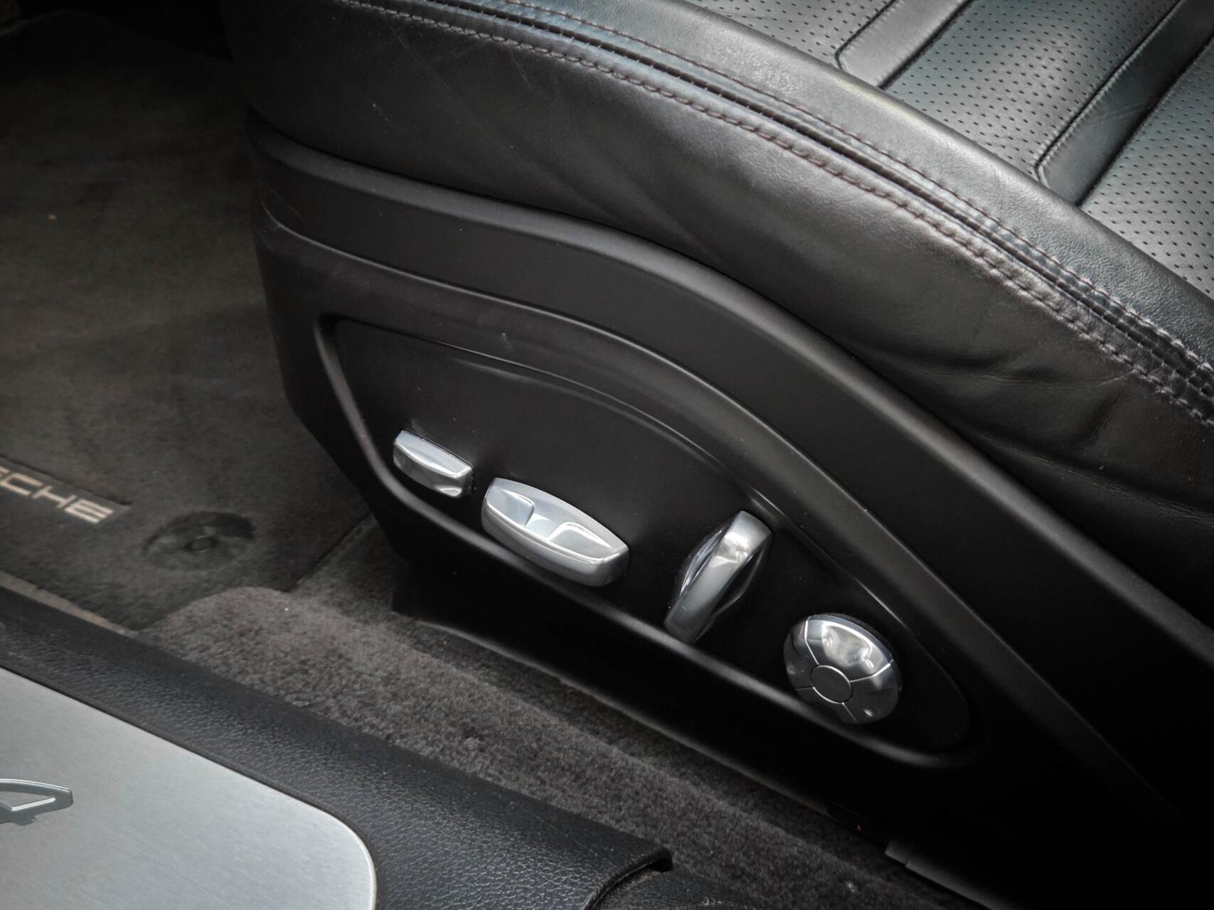 Foto van Porsche Panamera 4