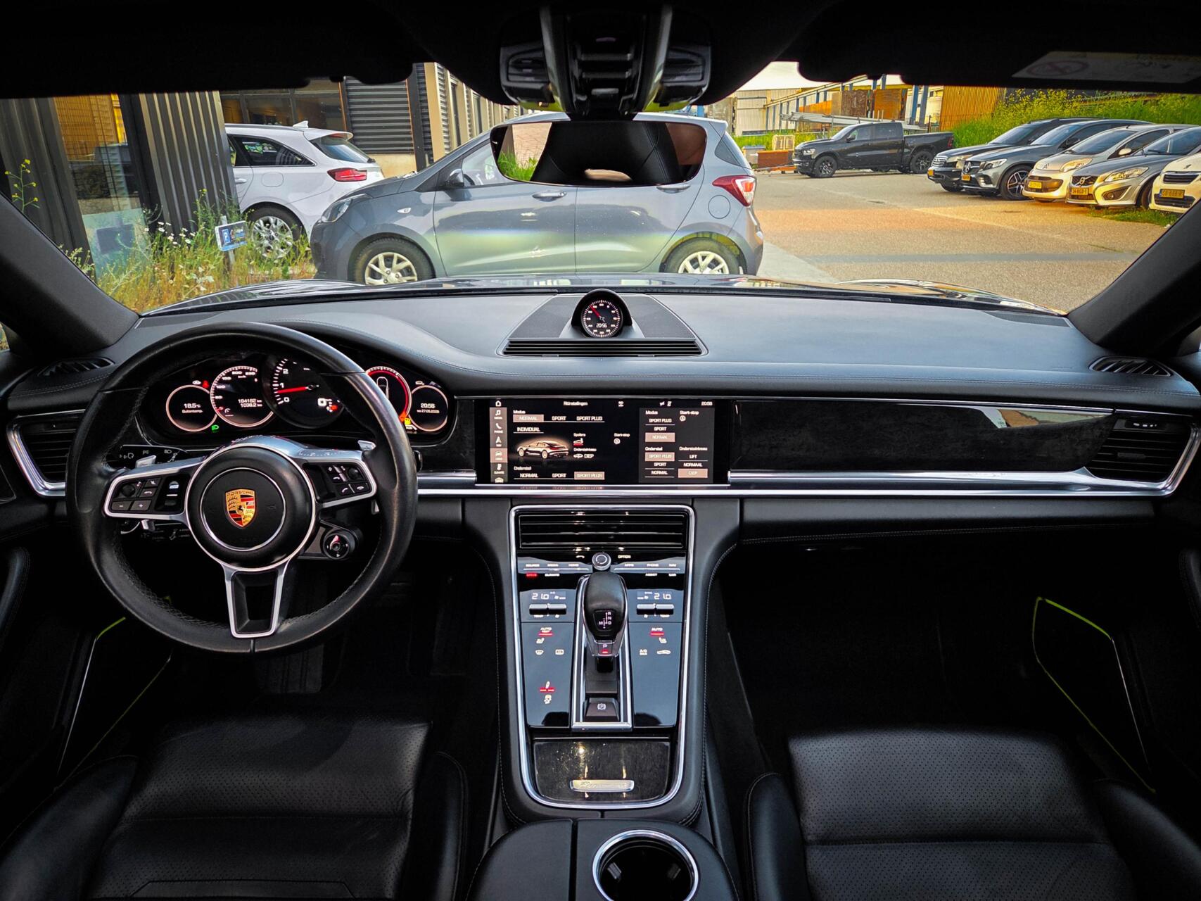 Foto van Porsche Panamera 4