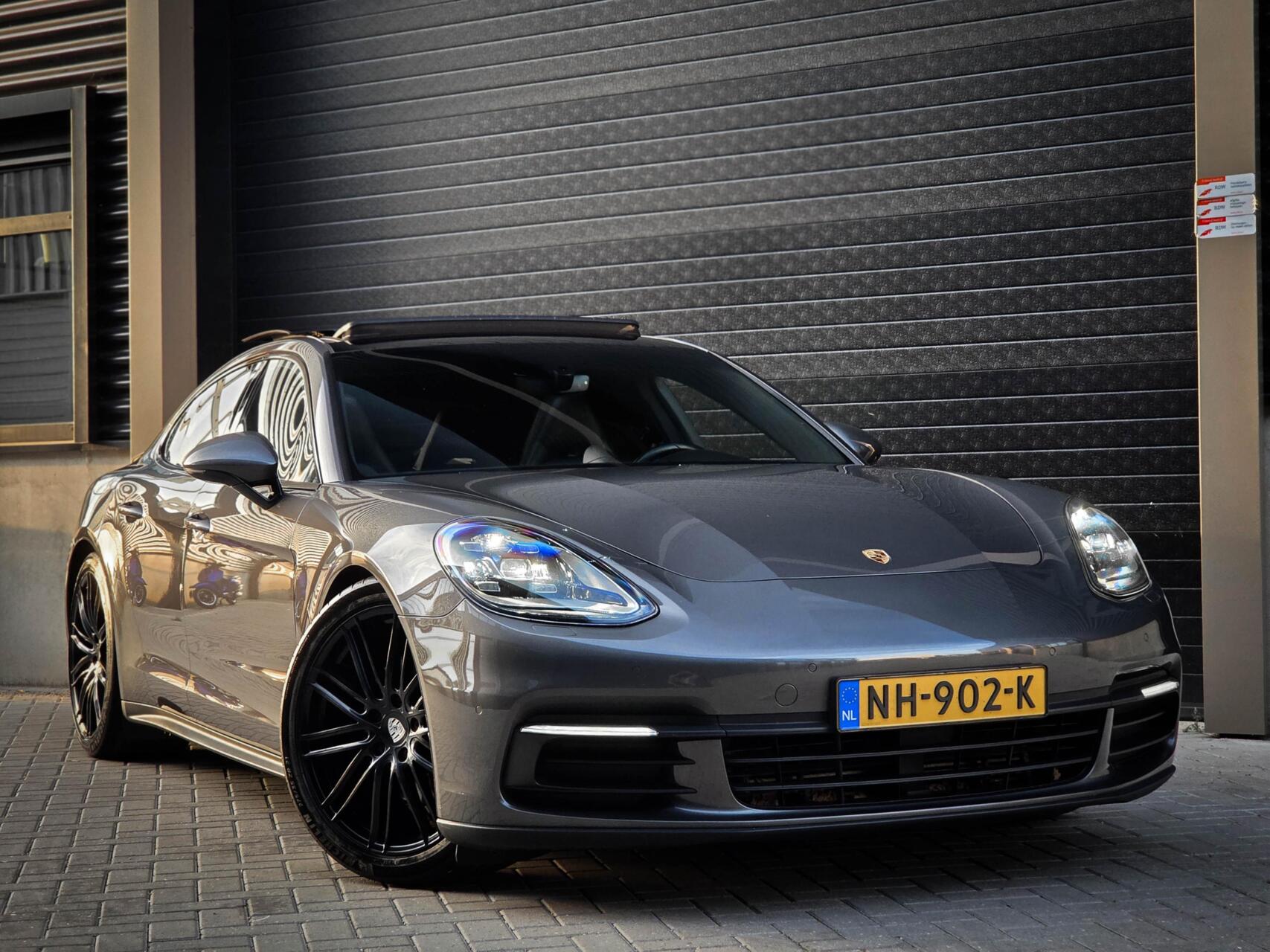 Foto van Porsche Panamera 4