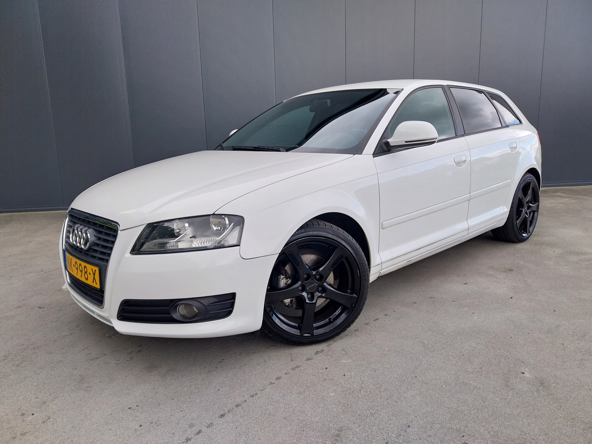 Audi Audi A3 1.4 TFSI Attraction NAVI CRUISE ECC TREKHAAK 2010 - voorkant