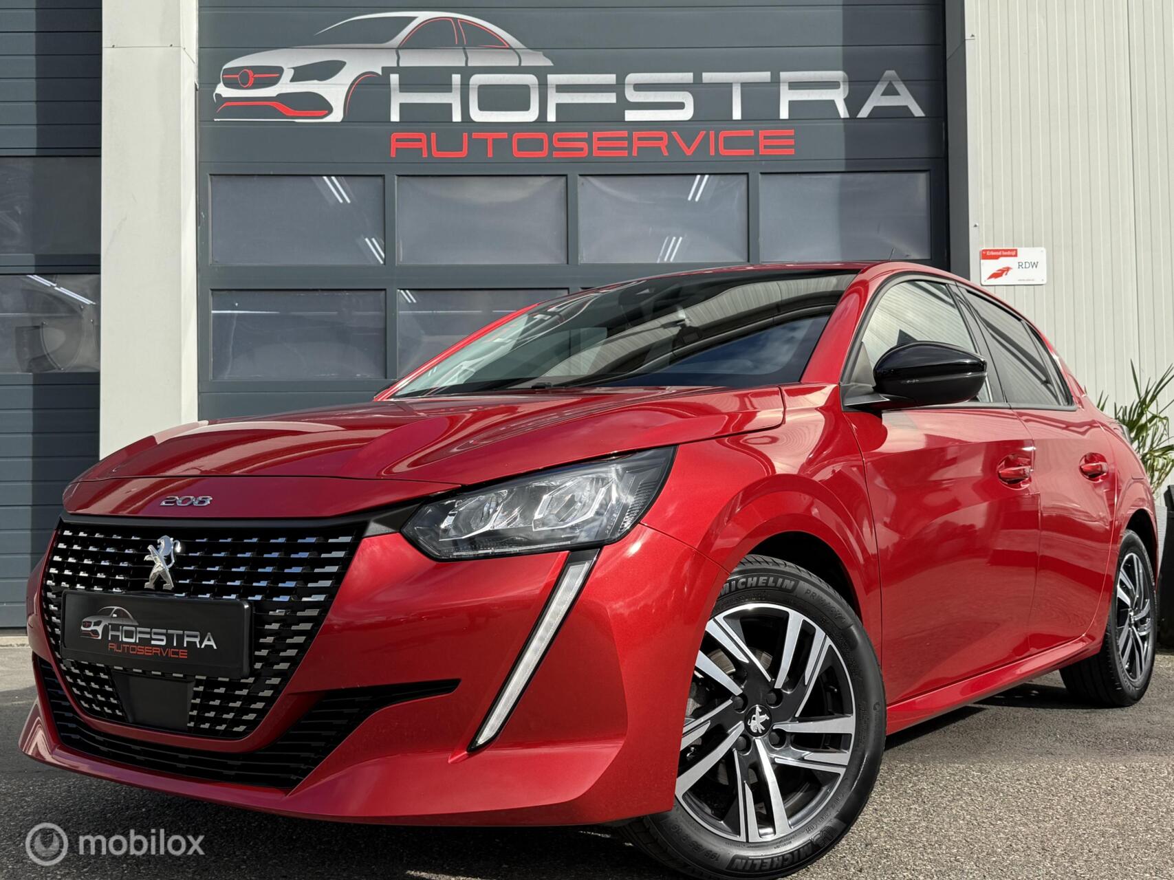 Peugeot 208 1.2 PureTech Allure Pack Camera Stoelverw Trekhk 2022 - voorkant