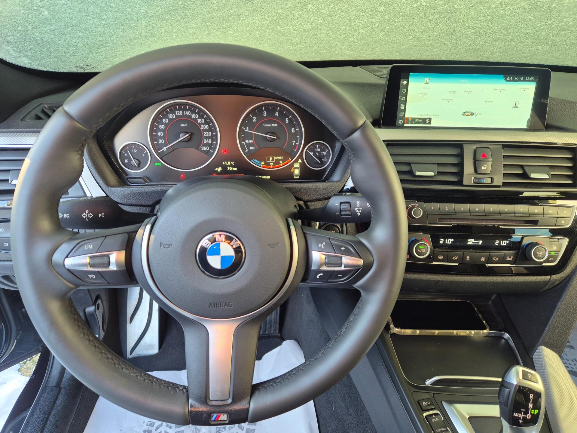 Foto van BMW 330e Iperformance