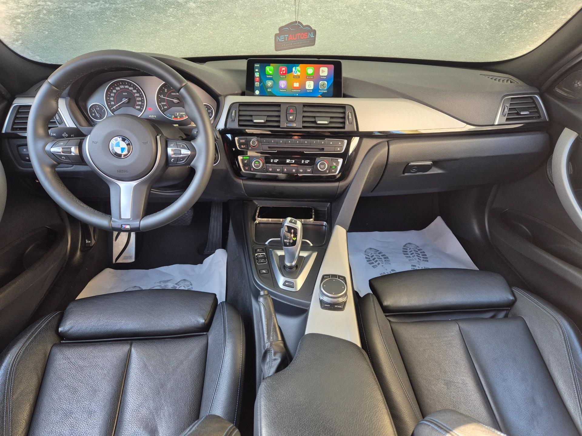 Foto van BMW 330e Iperformance