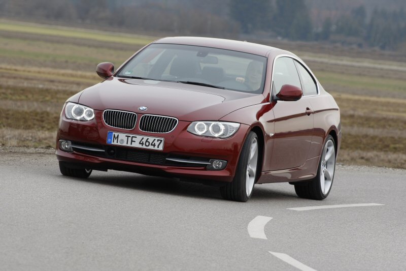 BMW 3-serie Coupé 325xi Bns Line Sp. 2011 - voorkant