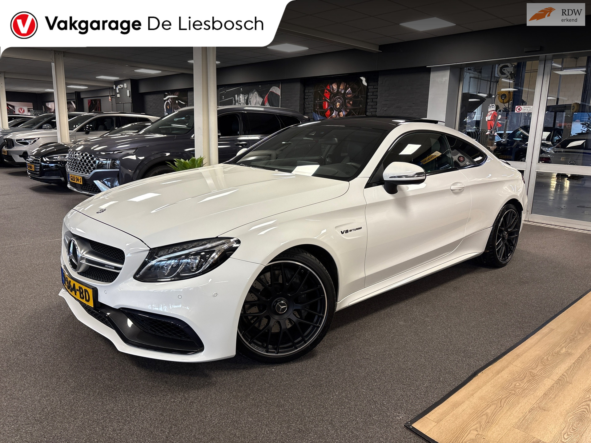 Mercedes-Benz AMG C 63 AMG 63 / pano / leer / memory / Burmester / camera / boeken 2016 - voorkant