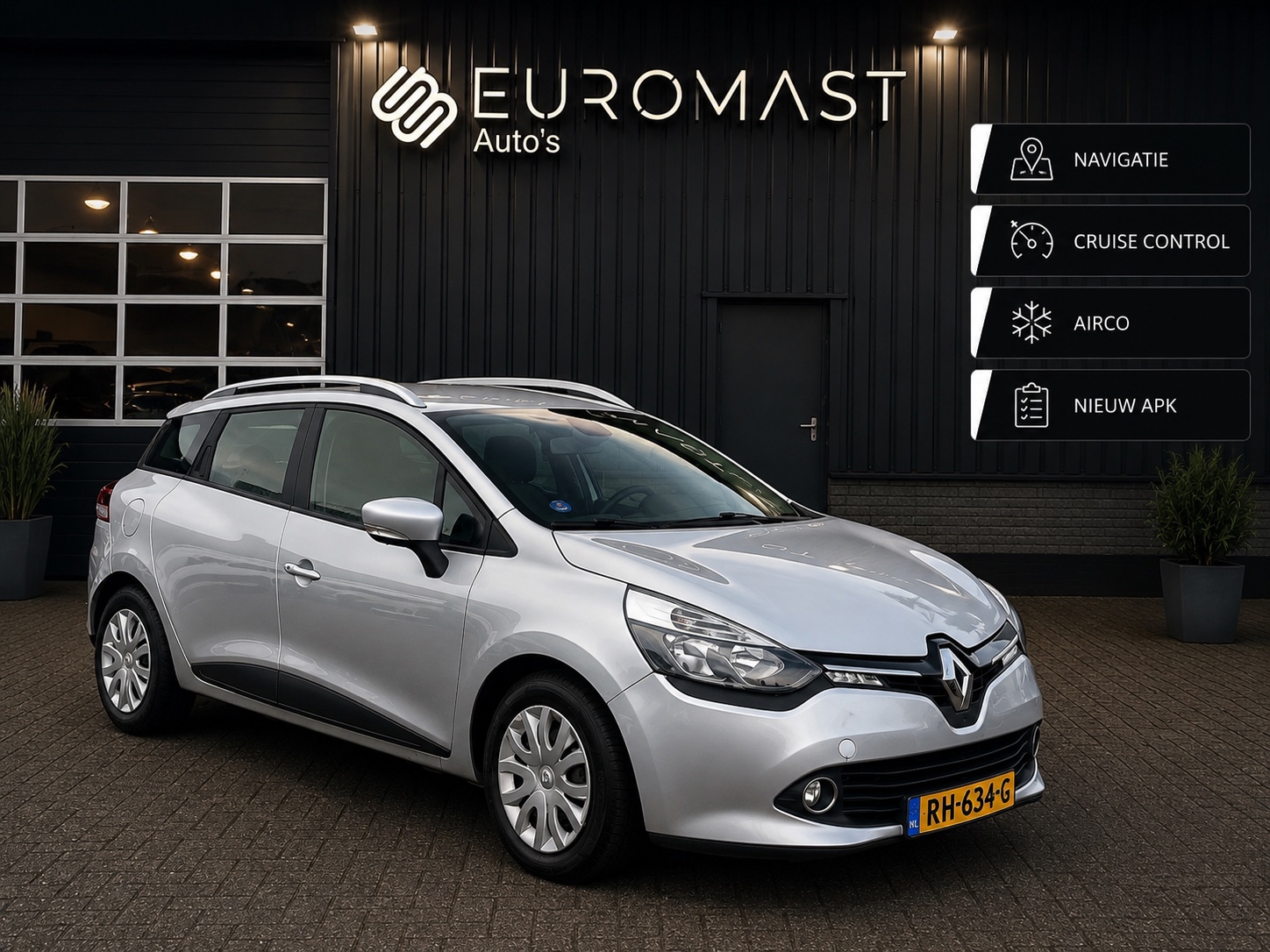 Renault Clio 1.2-16V Collection Airco | Cruise | Navigatie | Nieuw Apk 2013 - voorkant