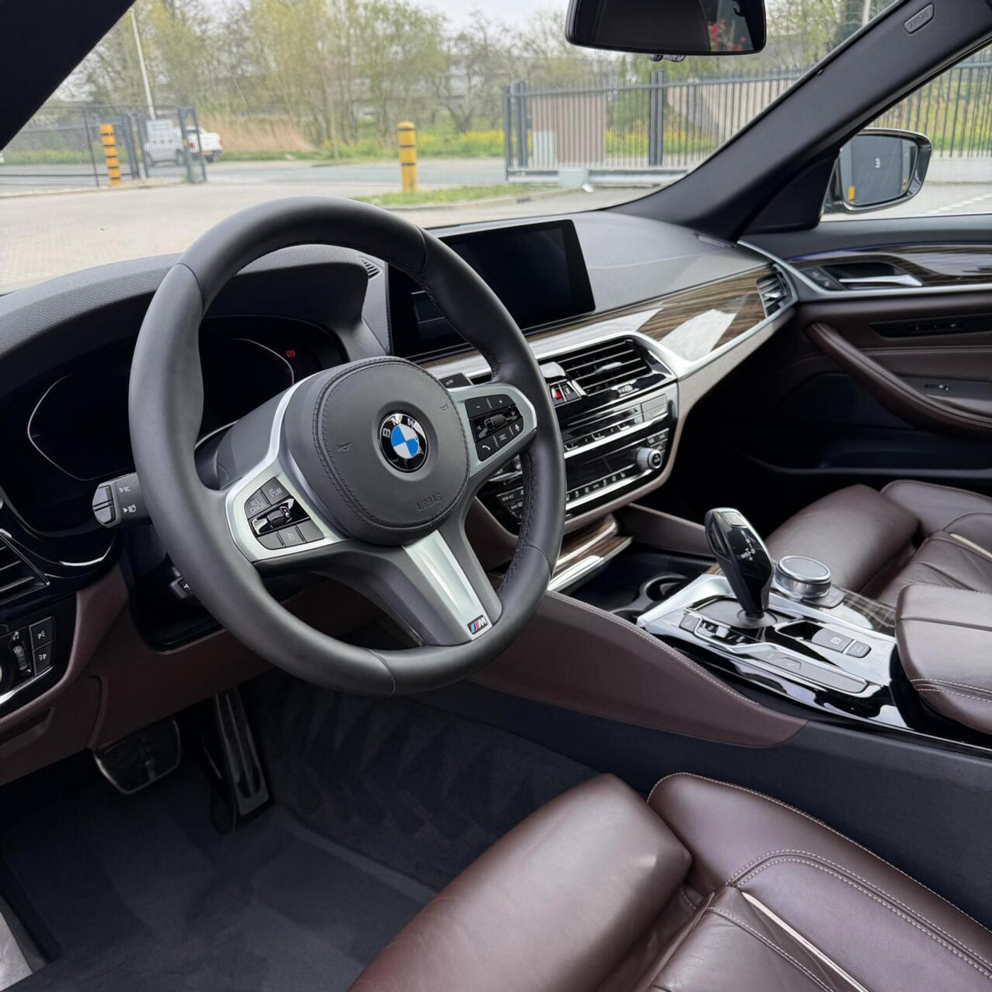 Foto van BMW 530e xDrive Iperformance