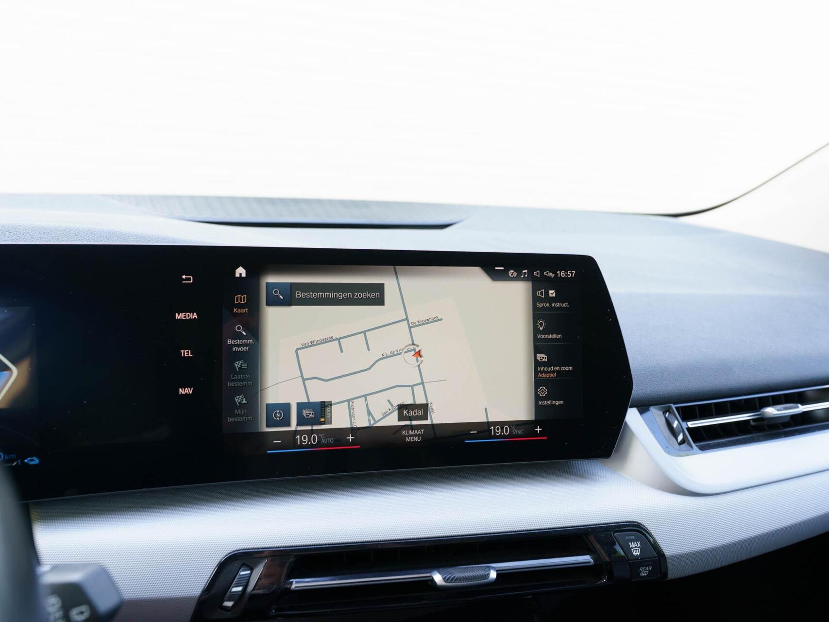 Foto van BMW 225e xDrive Active Tourer