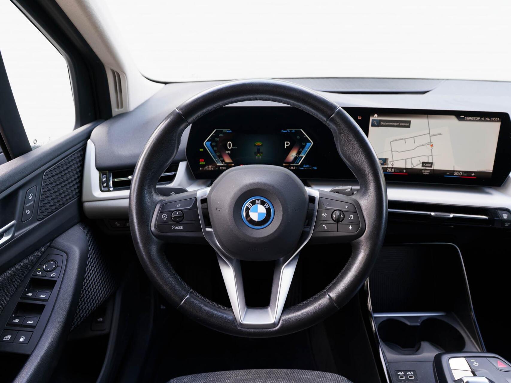 Foto van BMW 225e xDrive Active Tourer