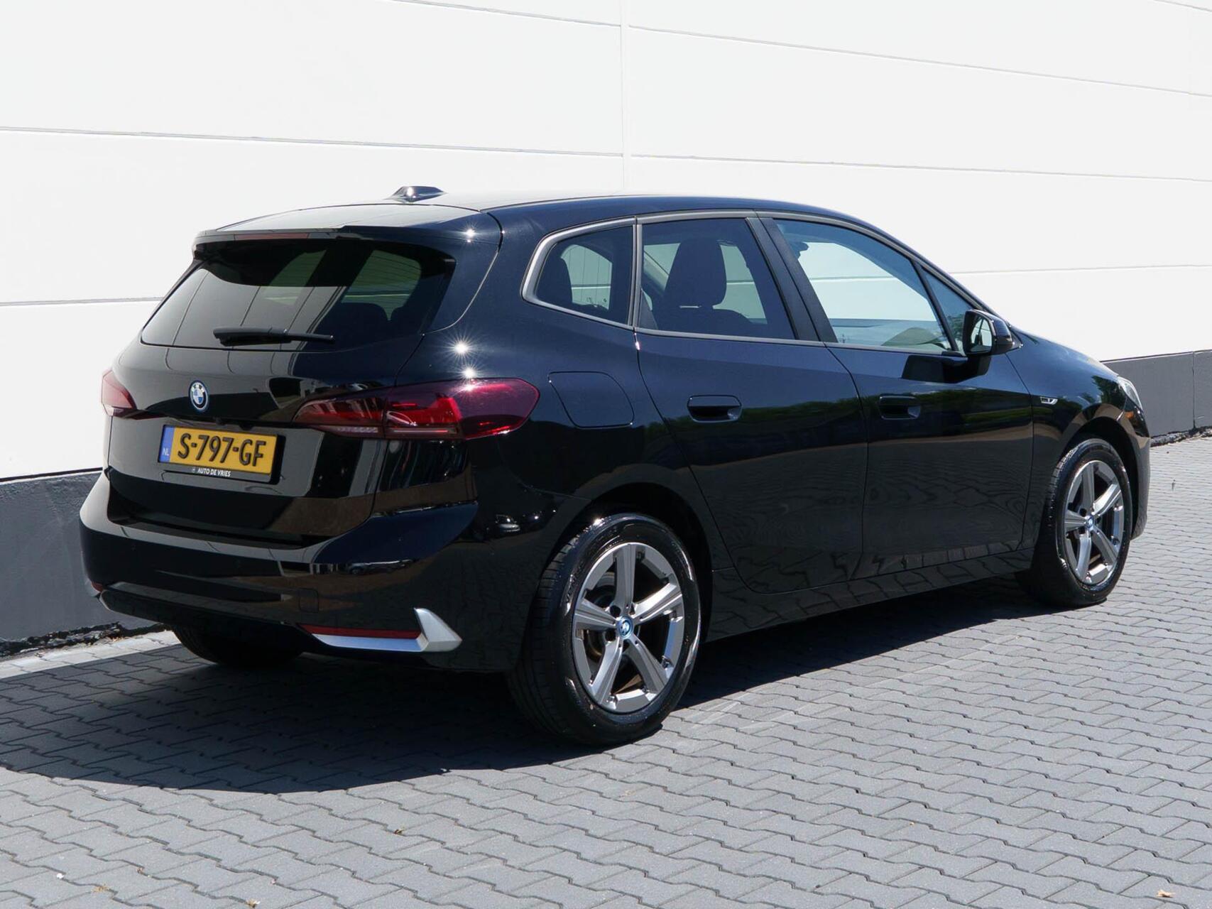 Foto van BMW 225e xDrive Active Tourer