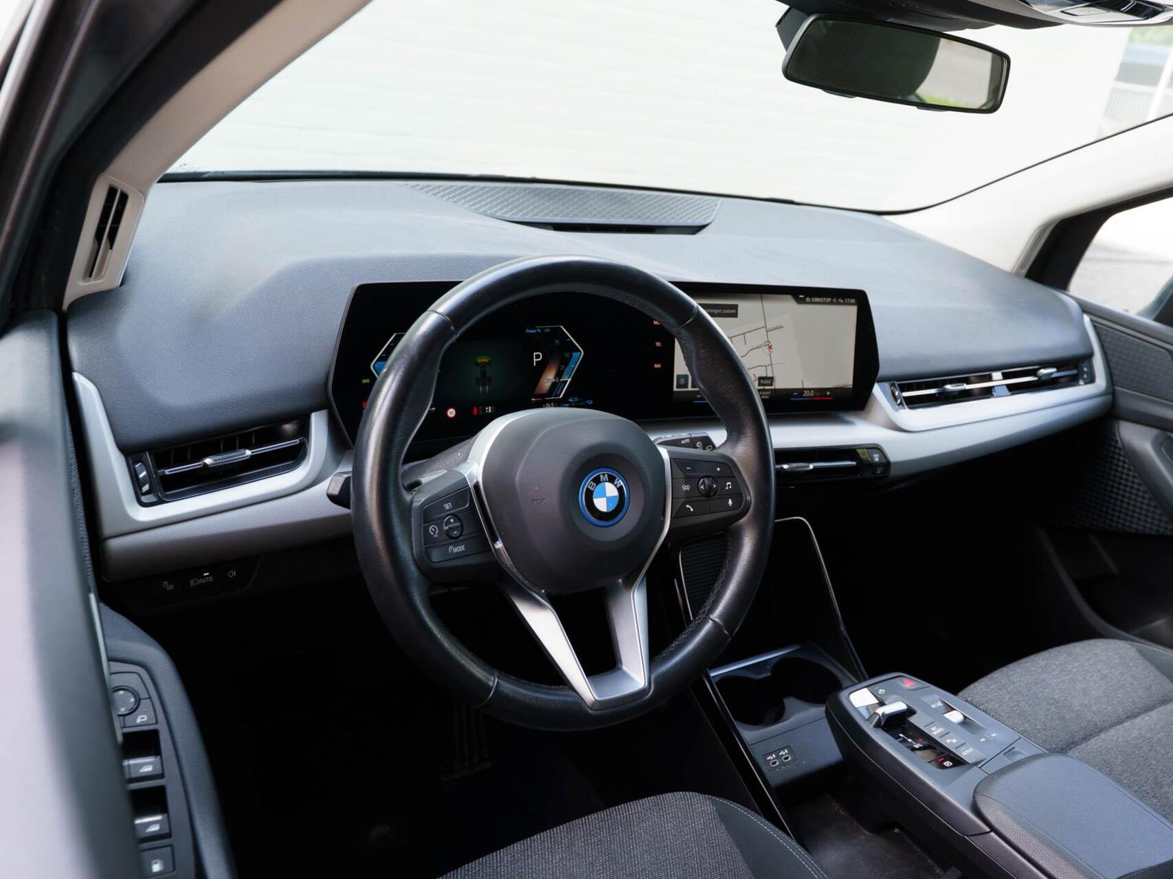 Foto van BMW 225e xDrive Active Tourer
