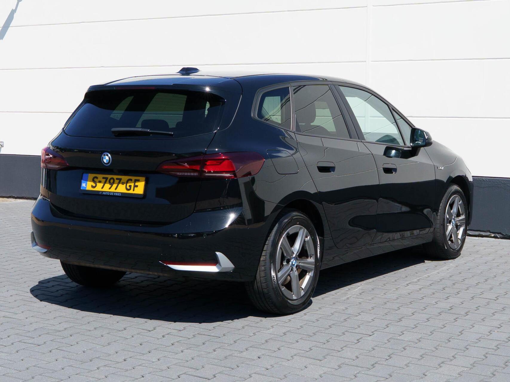 Foto van BMW 225e xDrive Active Tourer