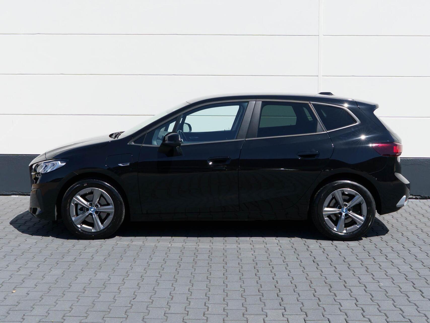 Foto van BMW 225e xDrive Active Tourer