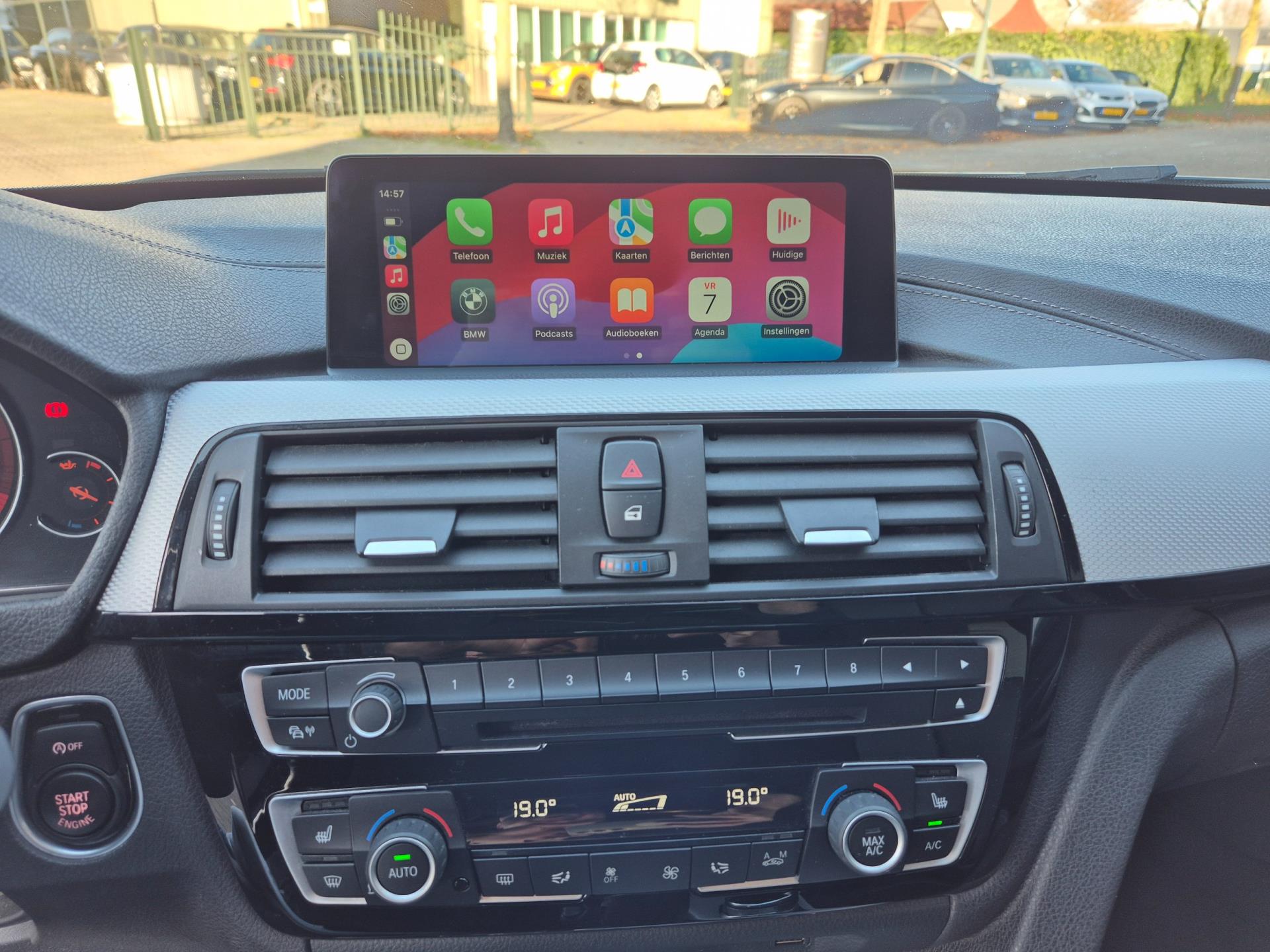Foto van BMW 320i xDrive