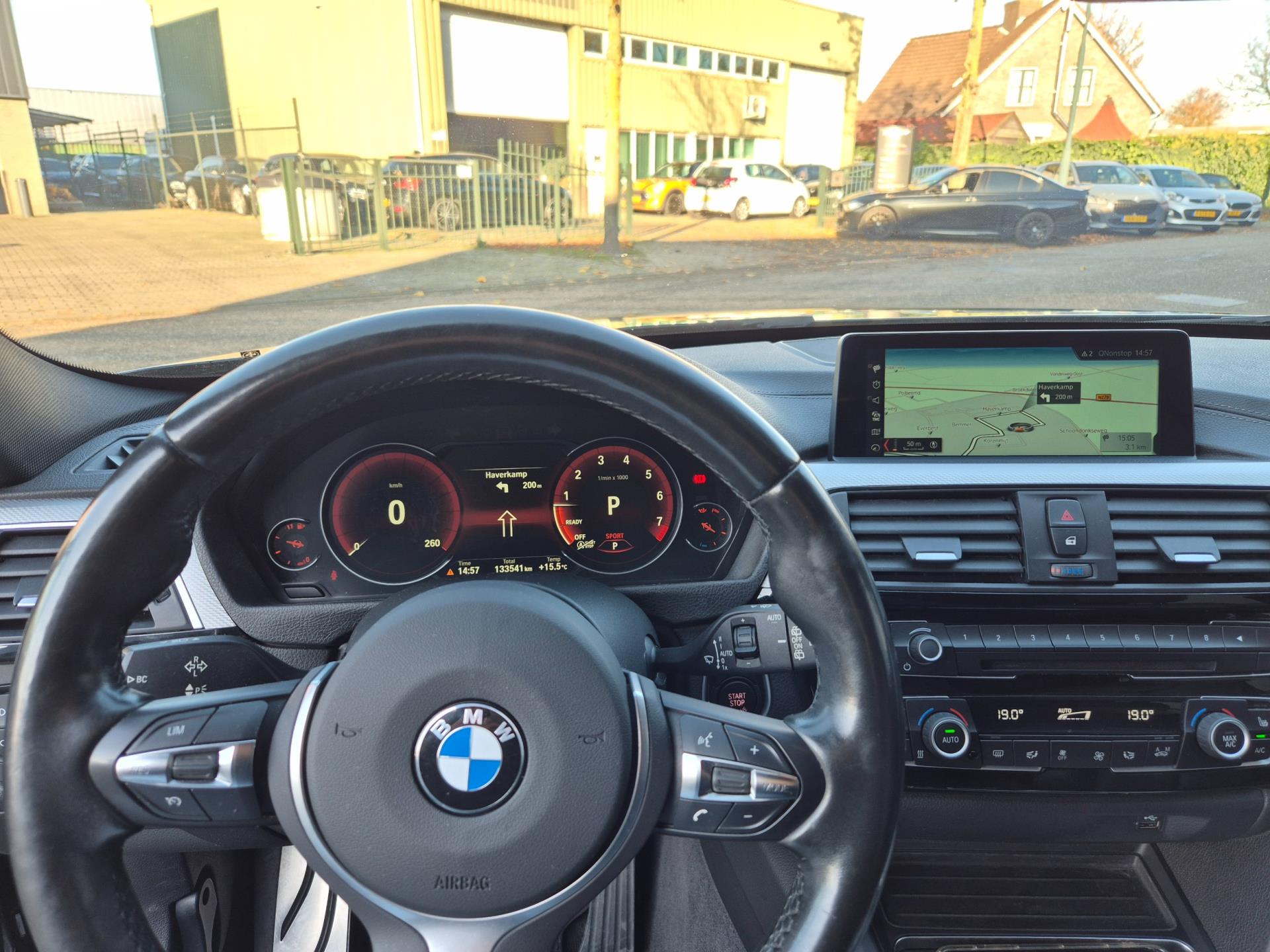 Foto van BMW 320i xDrive