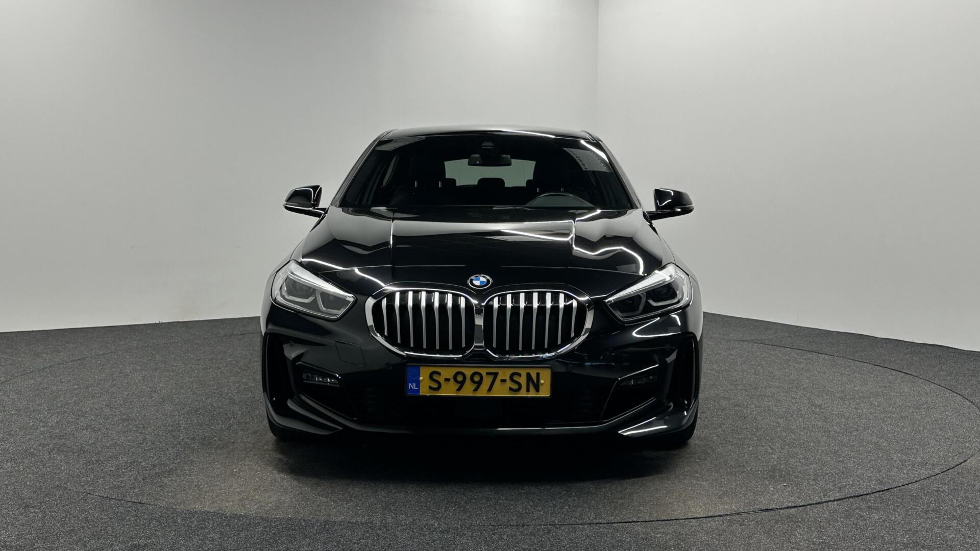 Foto van BMW 118i